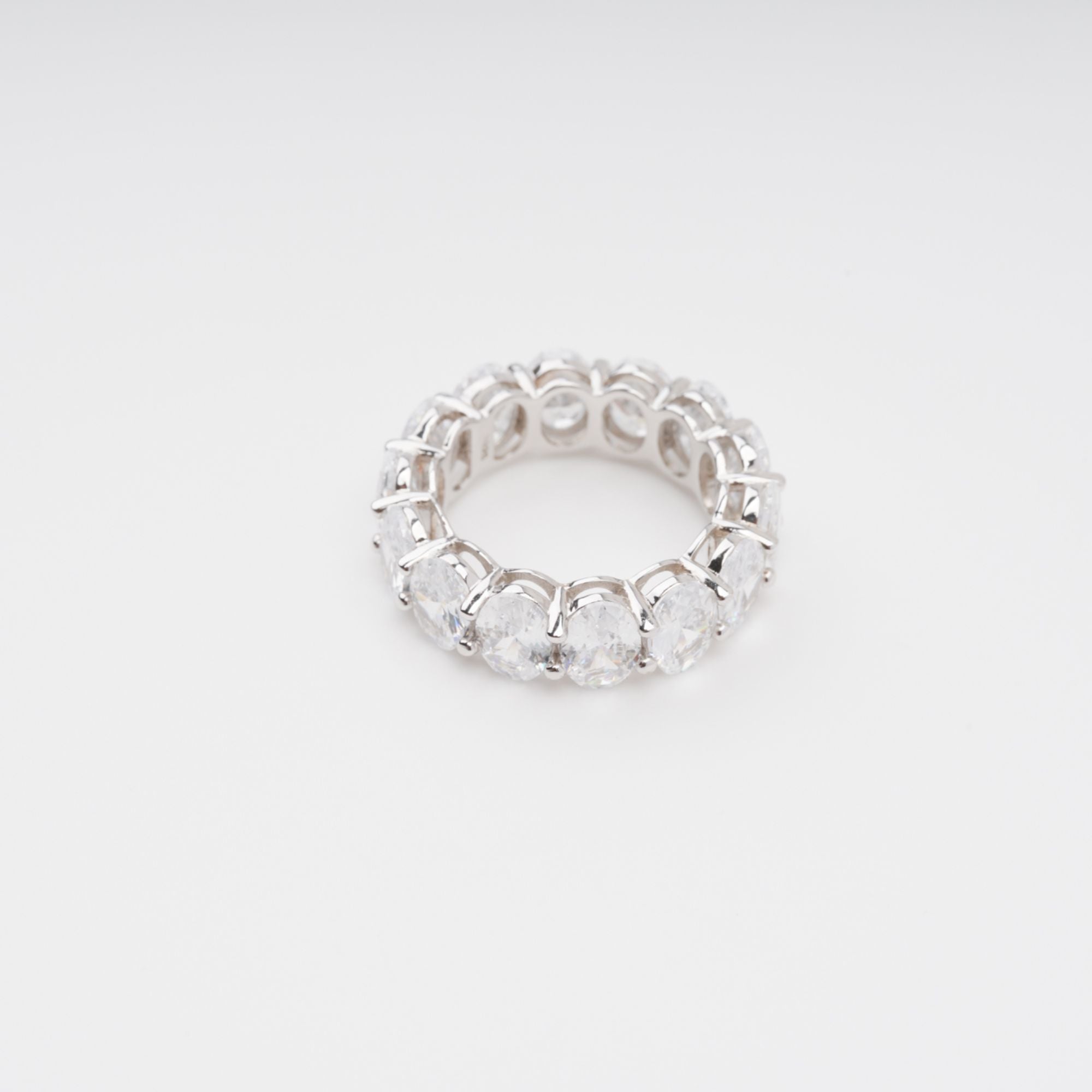 DRAPED OVAL GEMSTONE SILVER RING