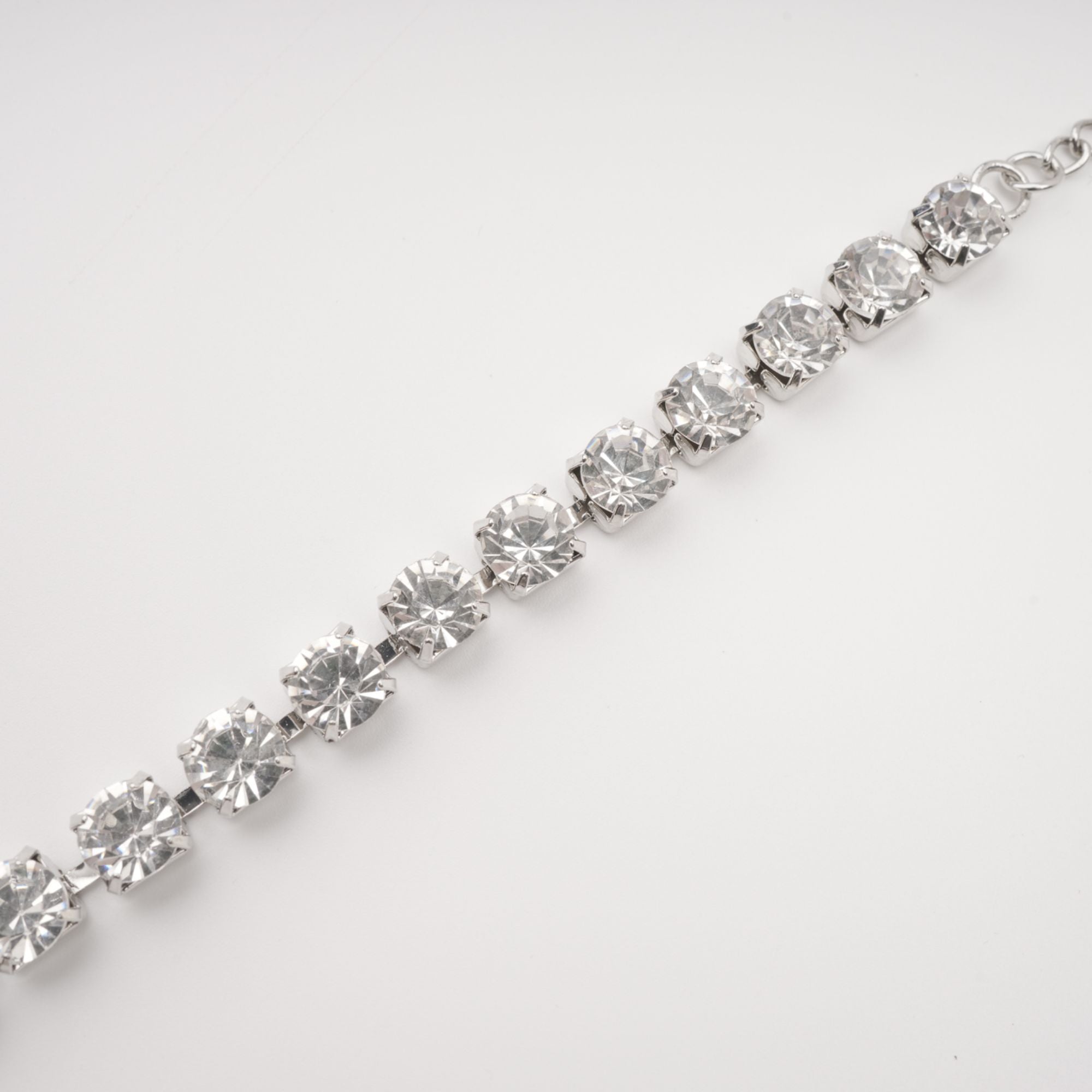 AIMÉE CRYSTAL FLOWER NECKLACE FOR EVENING