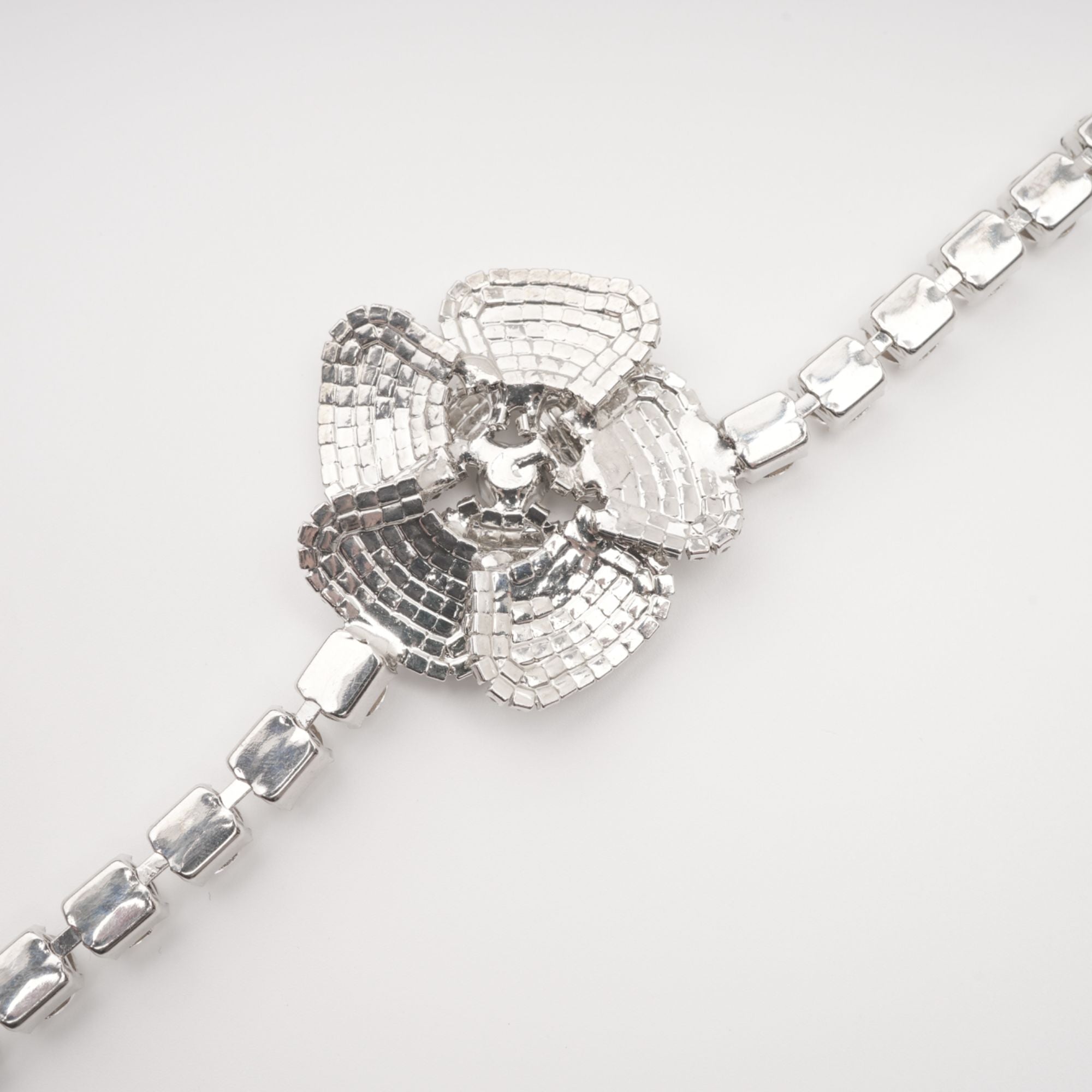 AIMÉE CRYSTAL FLOWER NECKLACE FOR EVENING