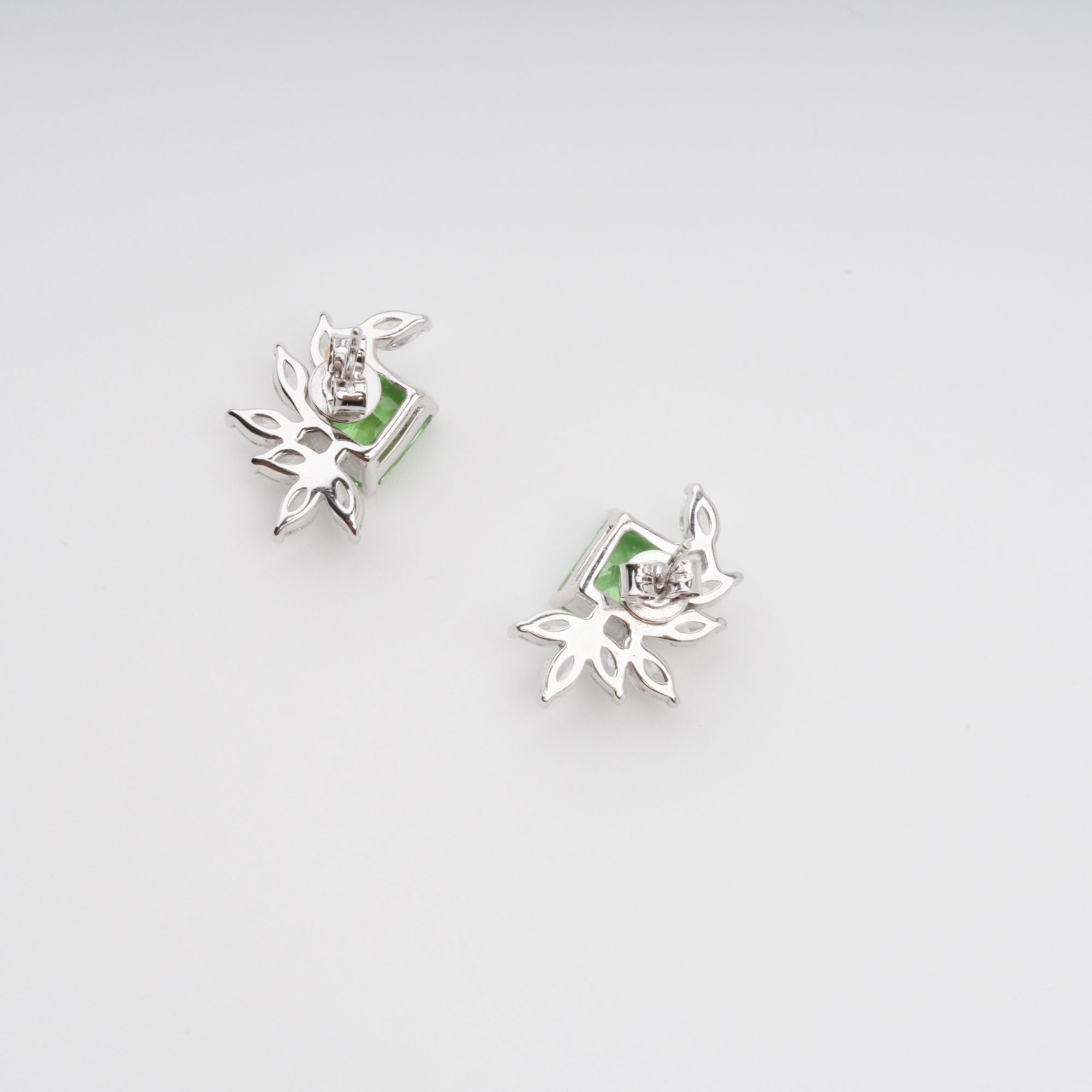 MERIS GREEN RECTANGULAR GEMSTONE SILVER DROP EARRINGS