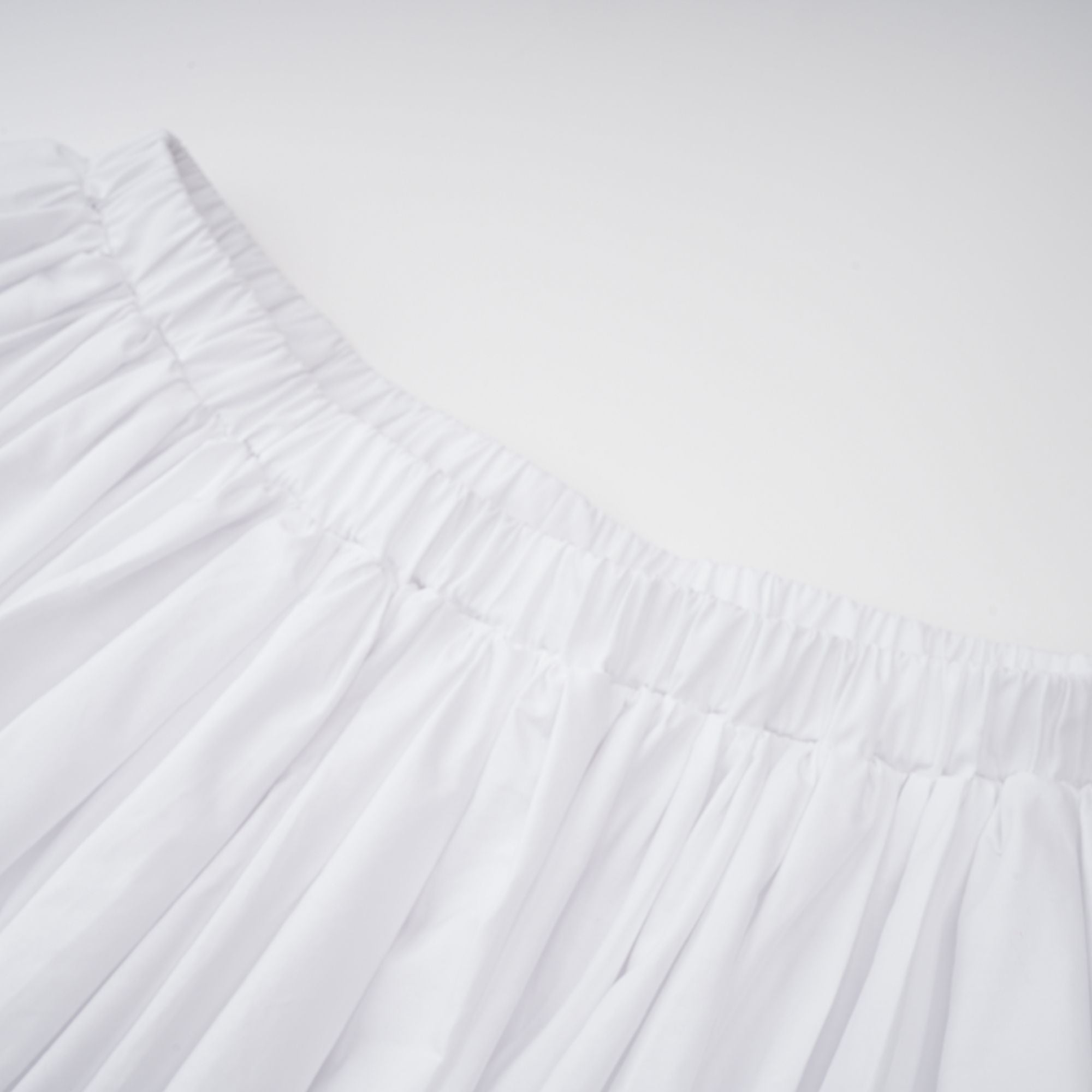 TIFFANY WHITE OFF-SHOULDER RUCHED BLOUSE & SKIRT SET