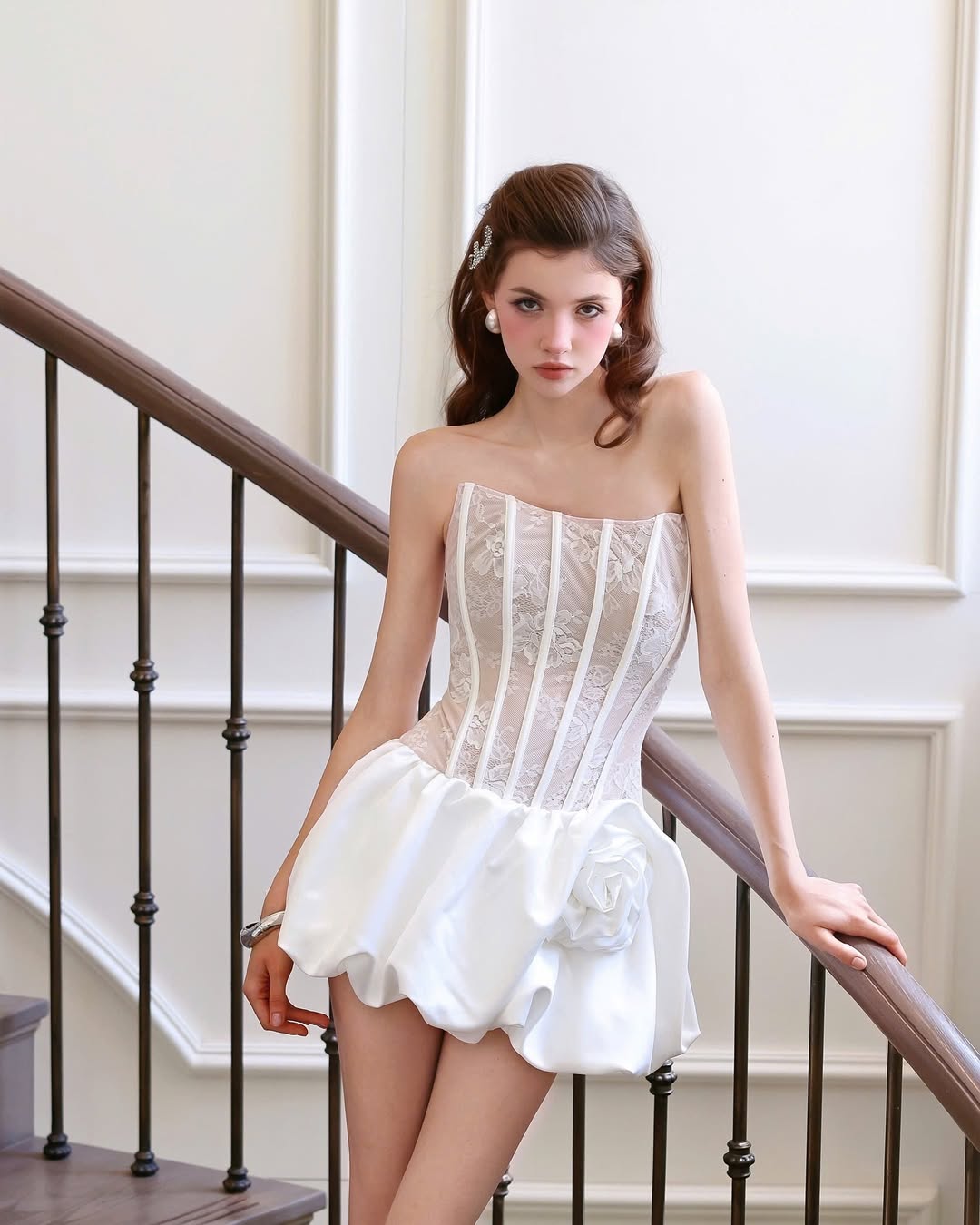 FLOWER BUD PUFFY STRAPLESS WHITE MINI DRESS