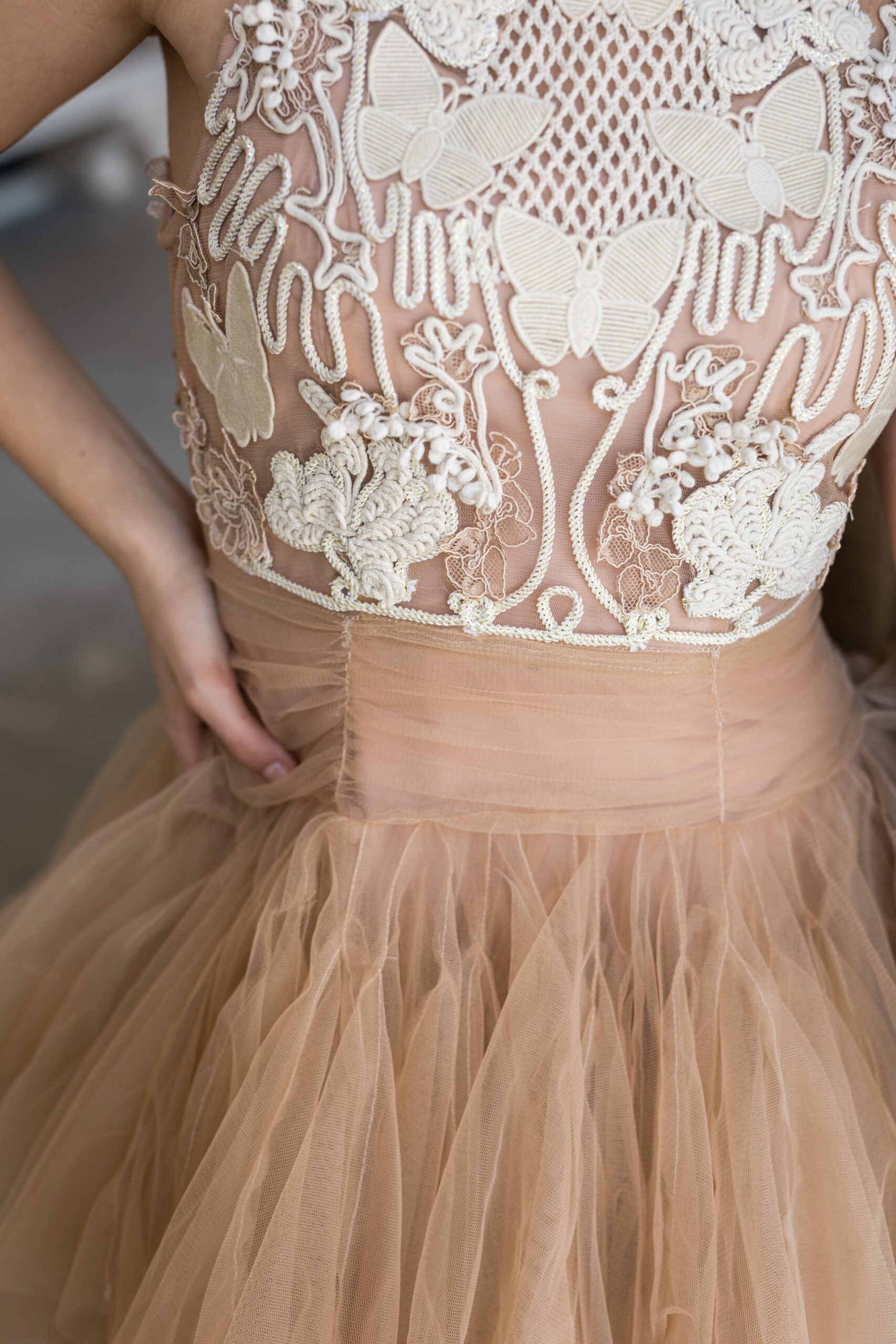 BEIGE BALLERINA TULLE MINI DRESS 3D APPLIQUE