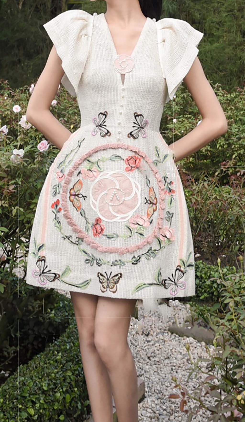 EMBROIDERED WHITE V-NECK MIDI DRESS