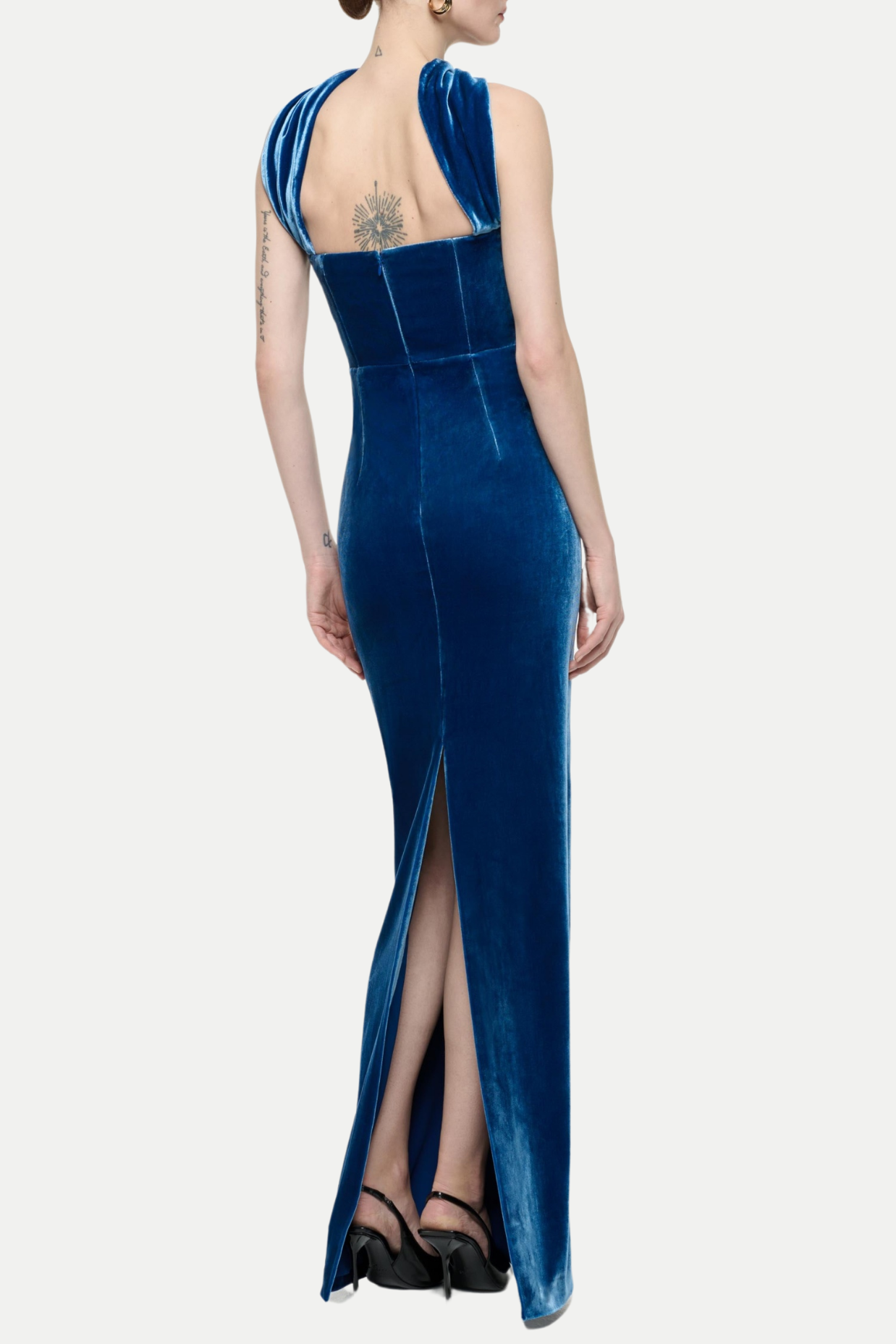 ELEGANT VELVET HALTER MAXI DRESS FOR EVENING