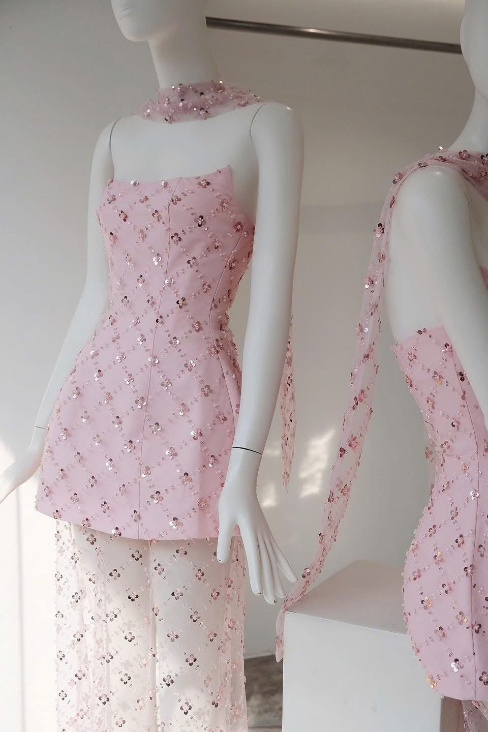 ALBERTA STRAPLESS SEQUIN PEARL MINI DRESS PINK