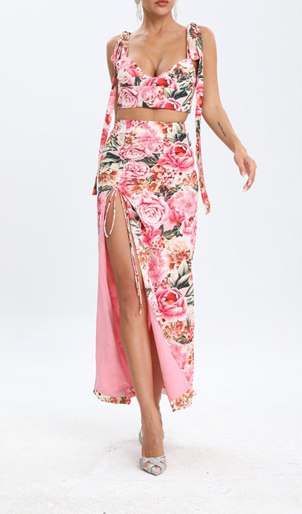 FLORAL PINK TWO PIECE SET FOR PARTIES