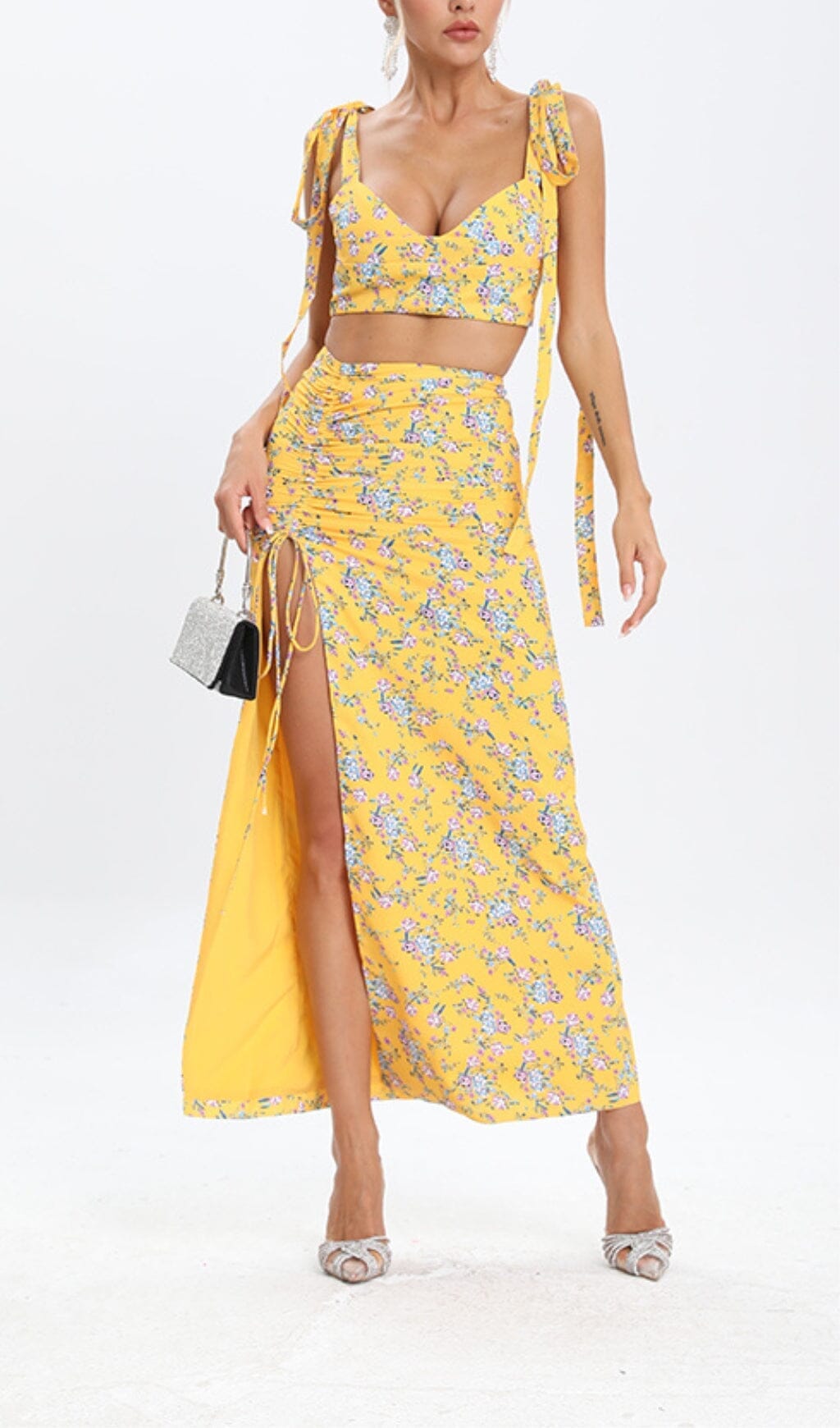FLORAL YELLOW TWO PIECE SET FOR PARTIES