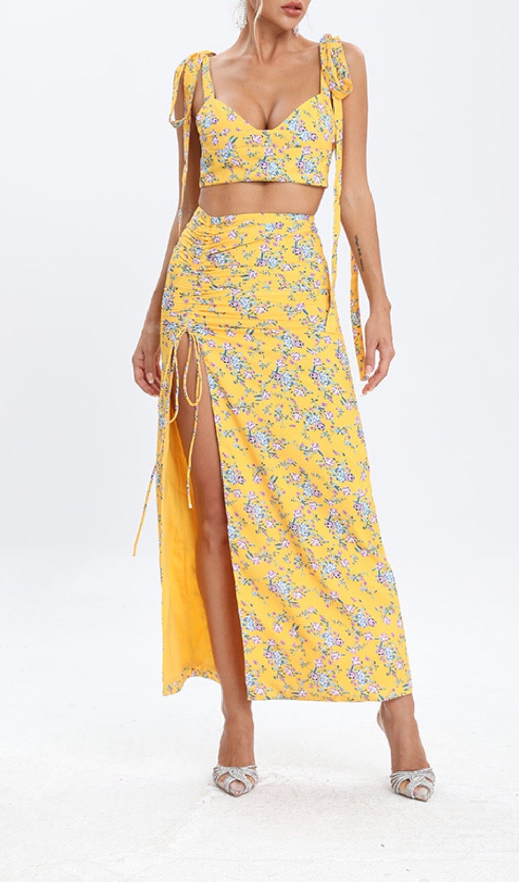 FLORAL YELLOW TWO PIECE SET FOR PARTIES