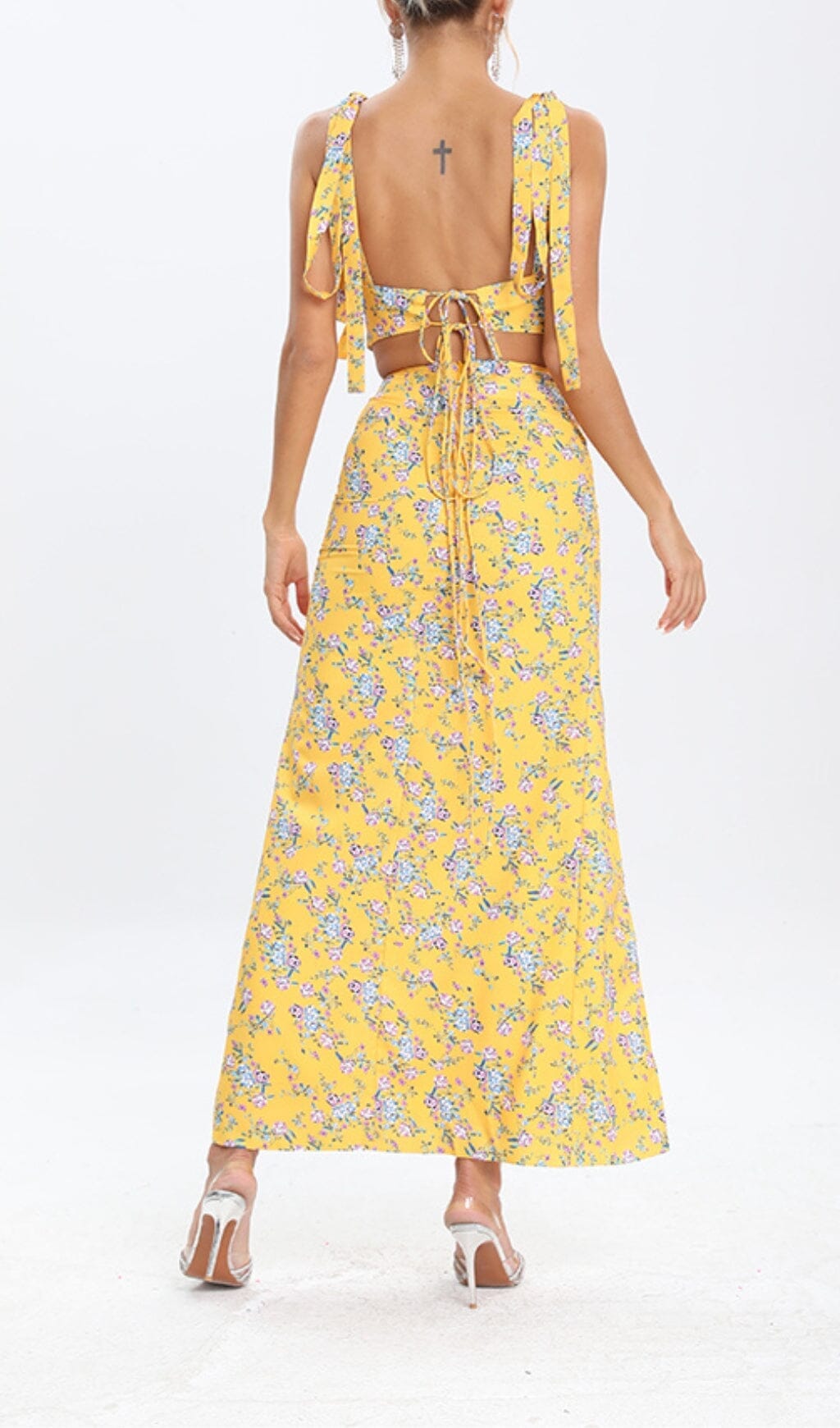 FLORAL YELLOW TWO PIECE SET FOR PARTIES