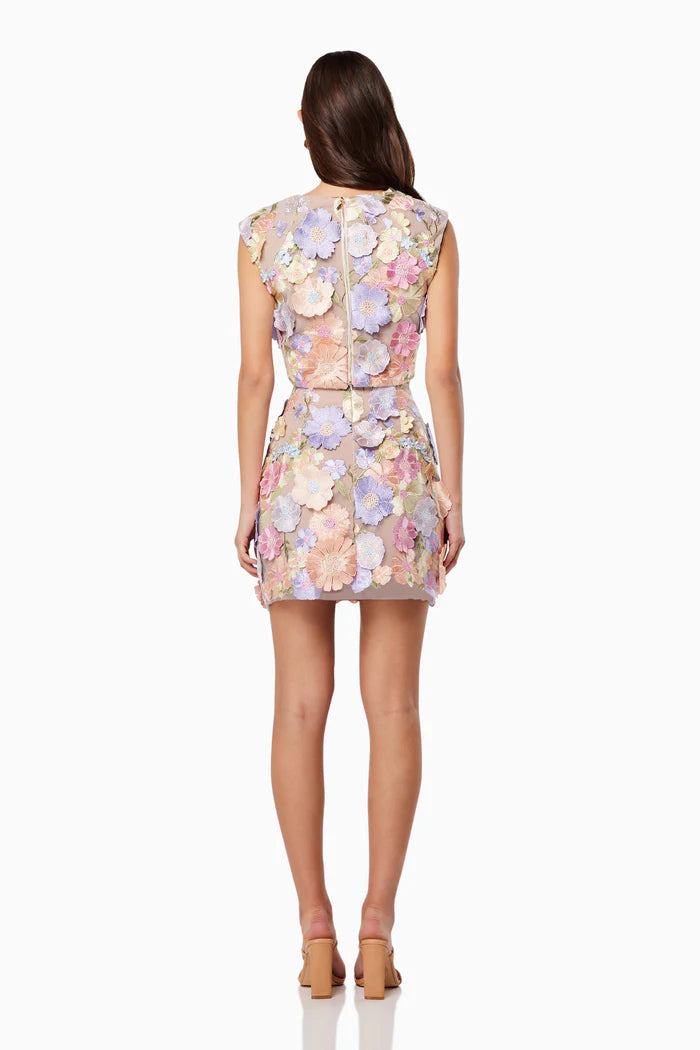 LUXE FLORAL APPLIQUE SET: ELEGANT PARTY SILHOUETTE