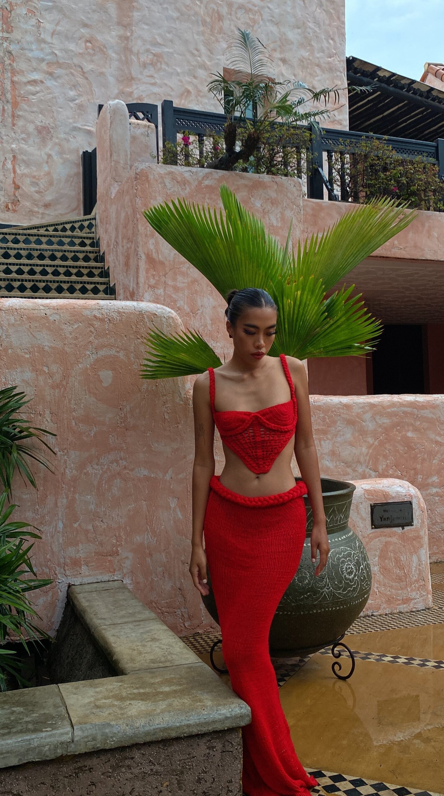 RED PIA DRESS: ELEGANT EVENING SILHOUETTE