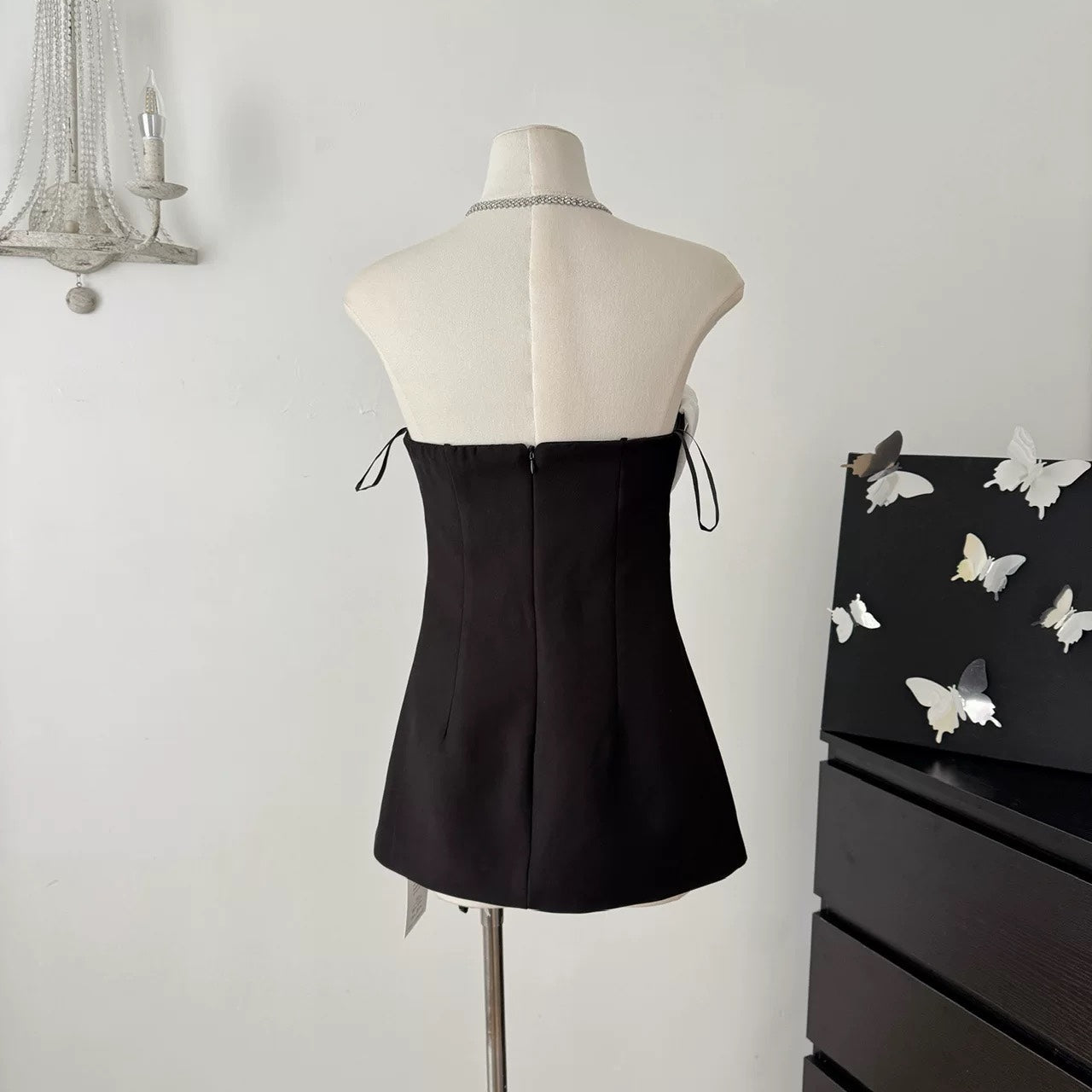 VERNA BLACK STRAPLESS FLOWER MINI DRESS