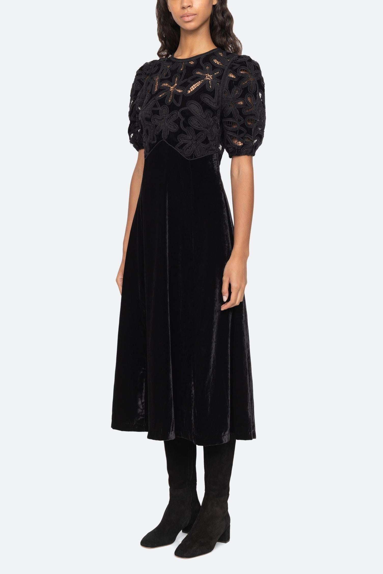 VELVET PUFF SLEEVE EMBROIDERED MIDI DRESS BLACK