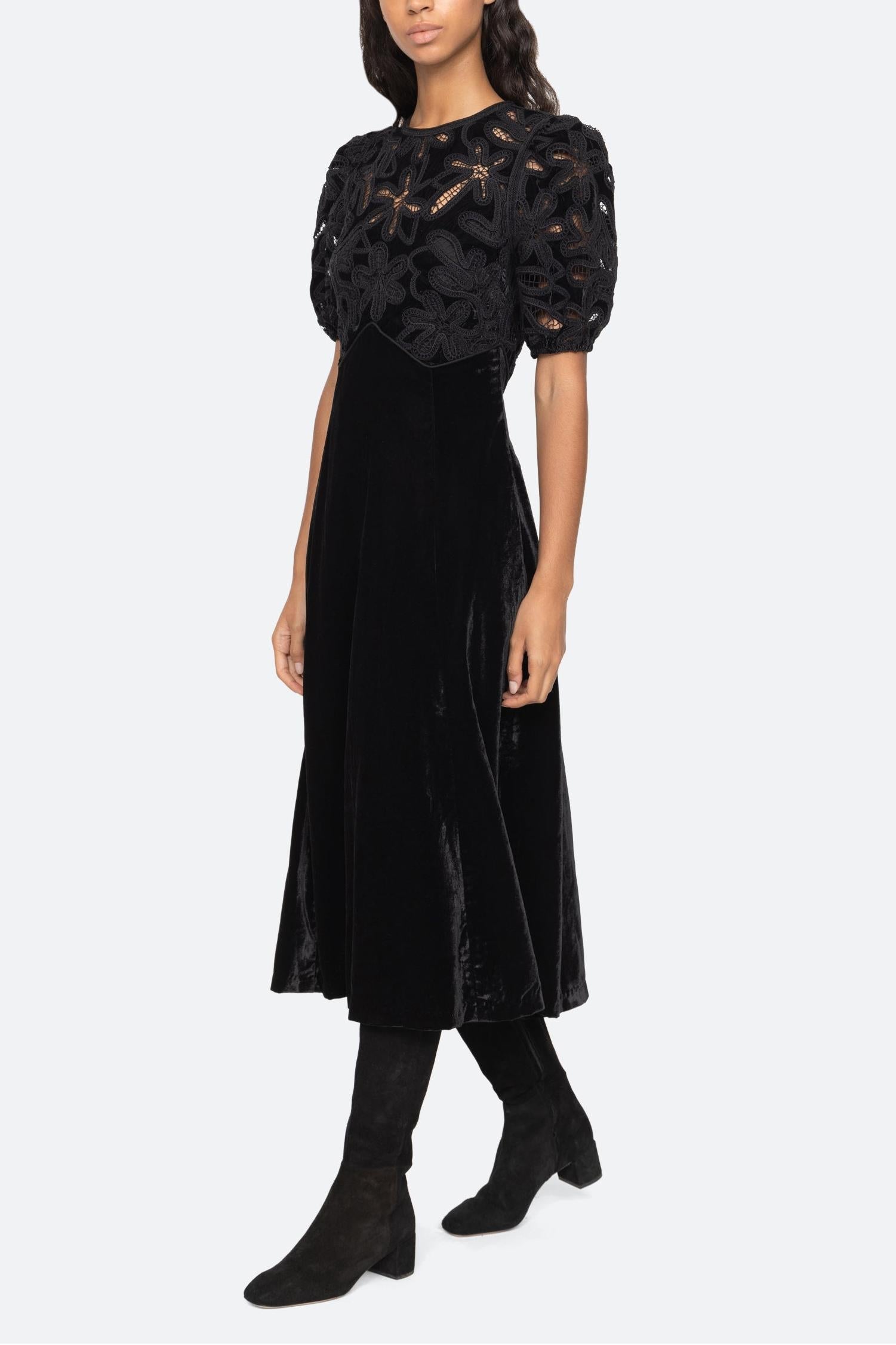 VELVET PUFF SLEEVE EMBROIDERED MIDI DRESS BLACK