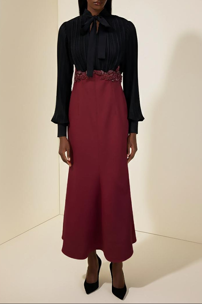 CARLIN BALLOON SLEEVE RUCHED MIDI DRESS - BLACK/RED