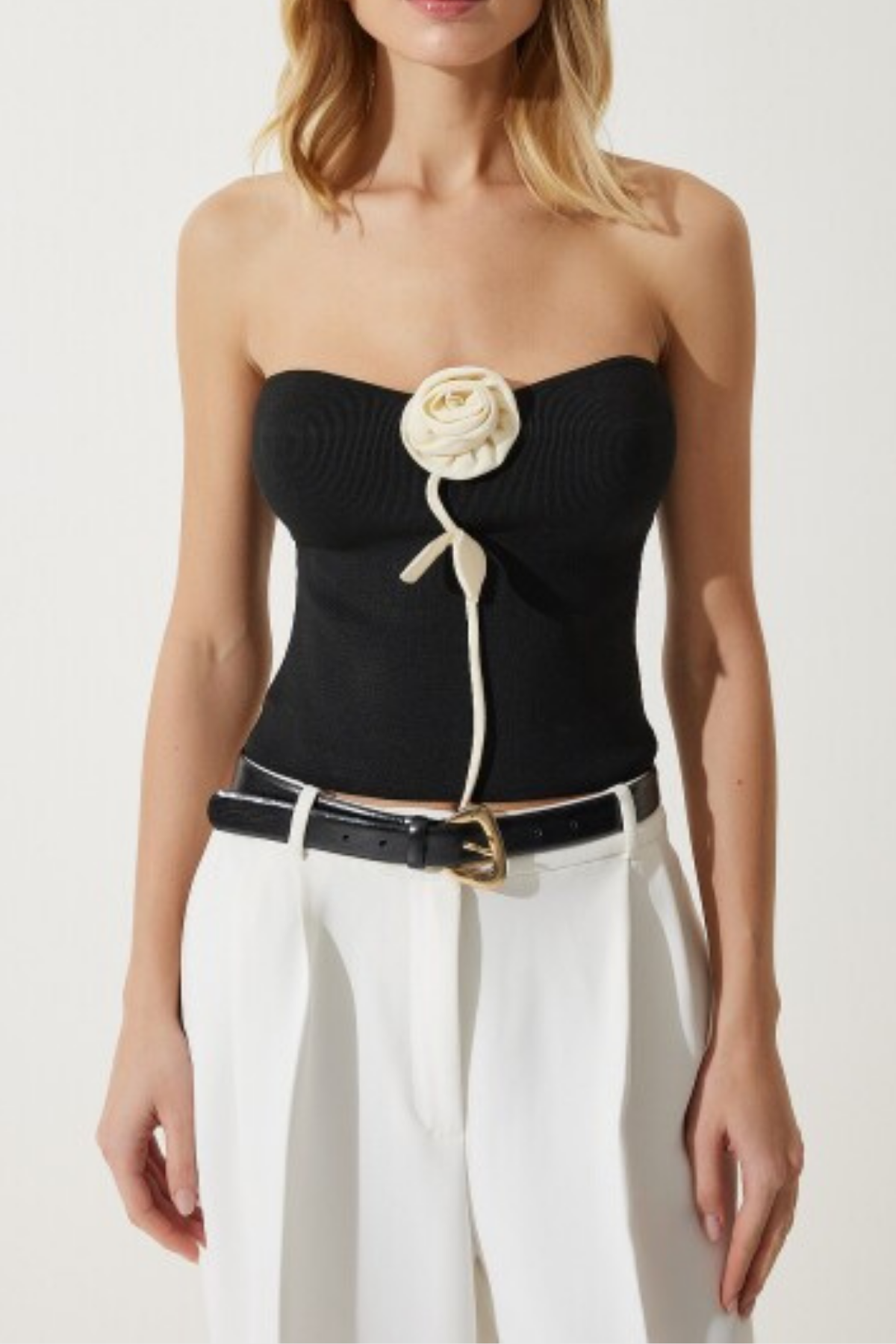 JAYDA STRAPLESS FLOWER TOP FOR SUMMER PARTIES