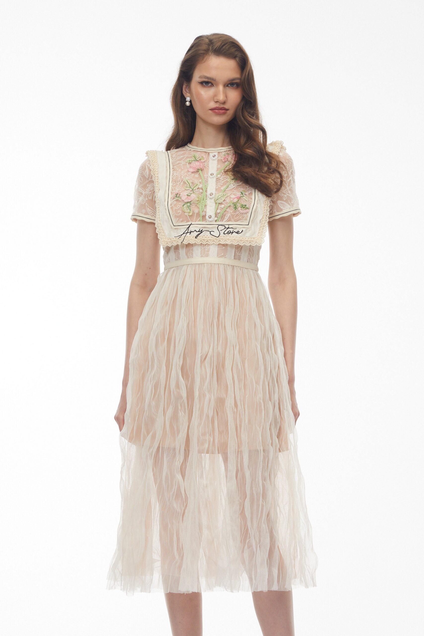 WENDY WHITE FLORAL EMBROIDERED MAXI DRESS