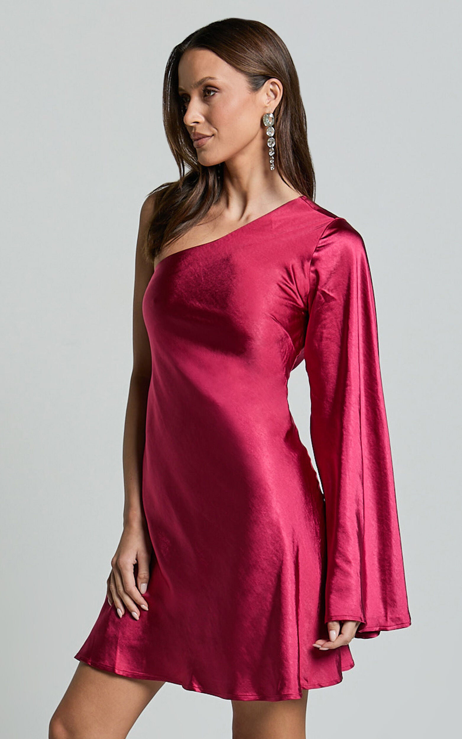ONE SHOULDER BERRY LONG SLEEVE COCKTAIL DRESS