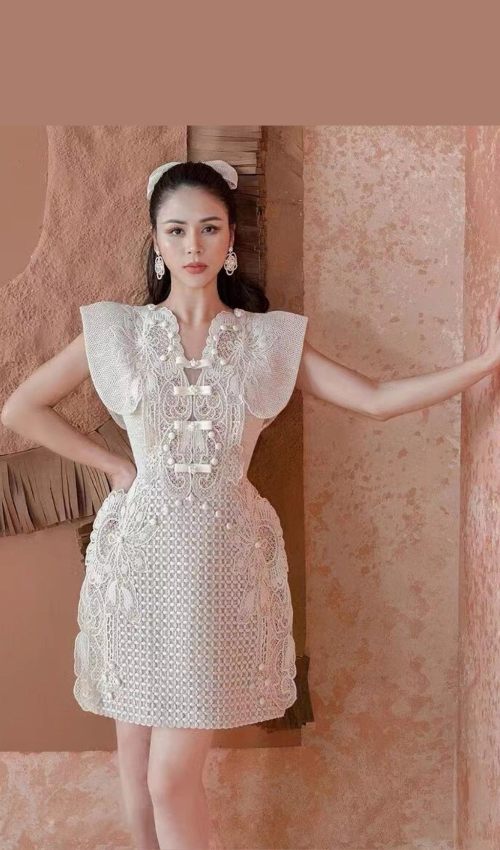 WHITE LACE BODYCON MIDI DRESS FOR WEDDING GUEST