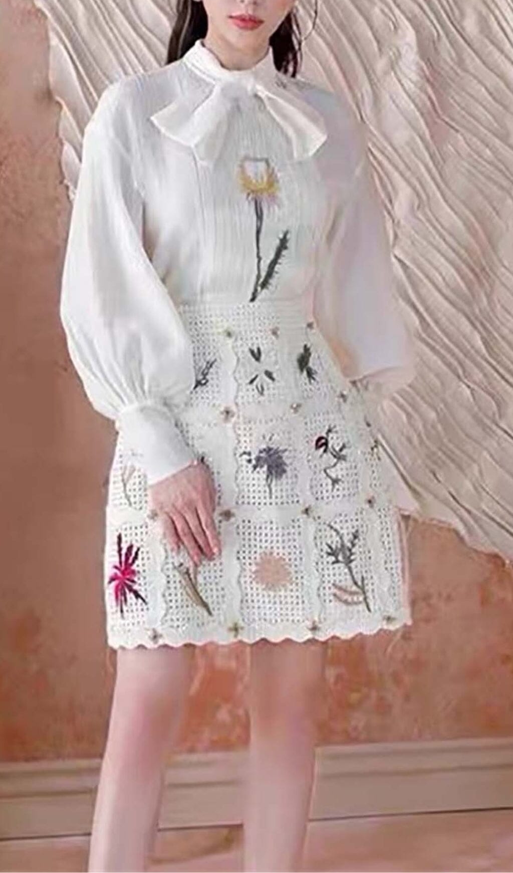LANTERN SLEEVE EMBROIDERY SET, BEIGE PARTY OUTFIT