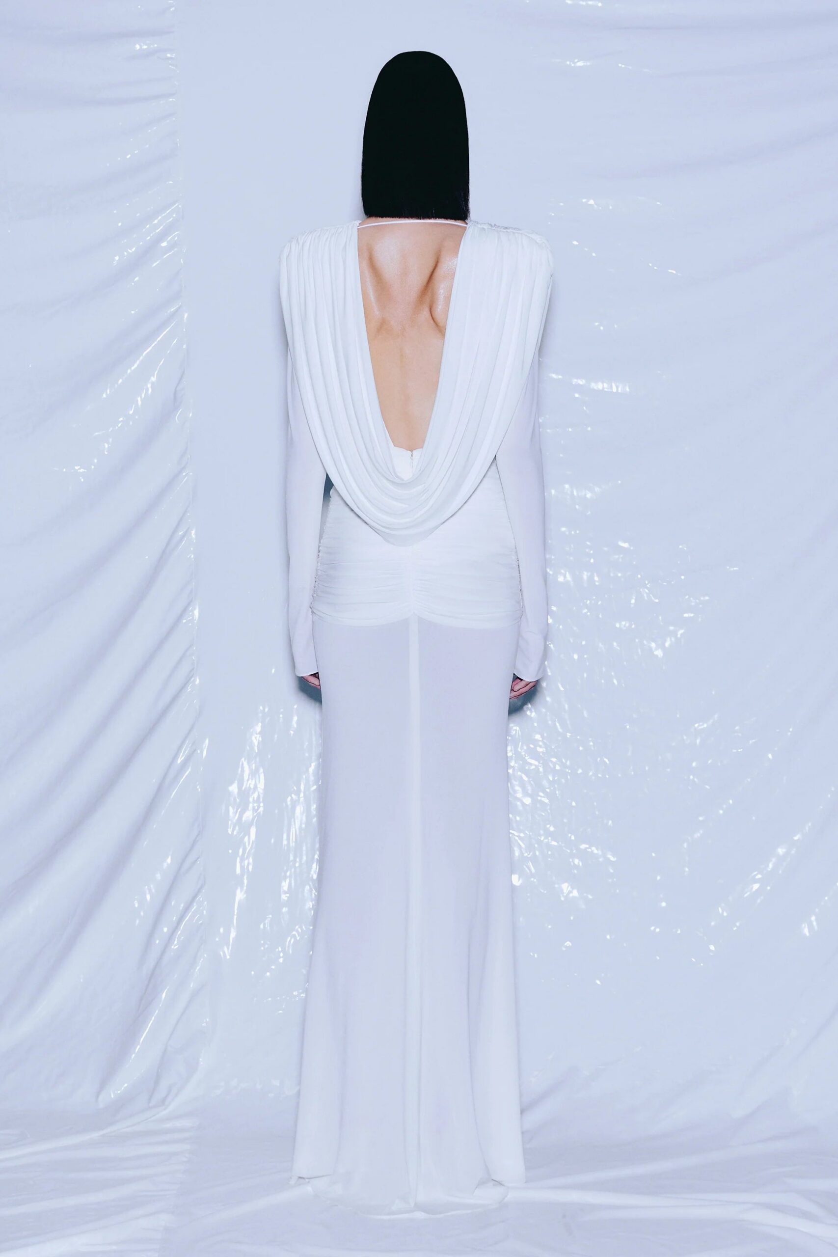 LINUS V-NECK BACKLESS MAXI DRESS, ELEGANT DRAPED SILHOUETTE