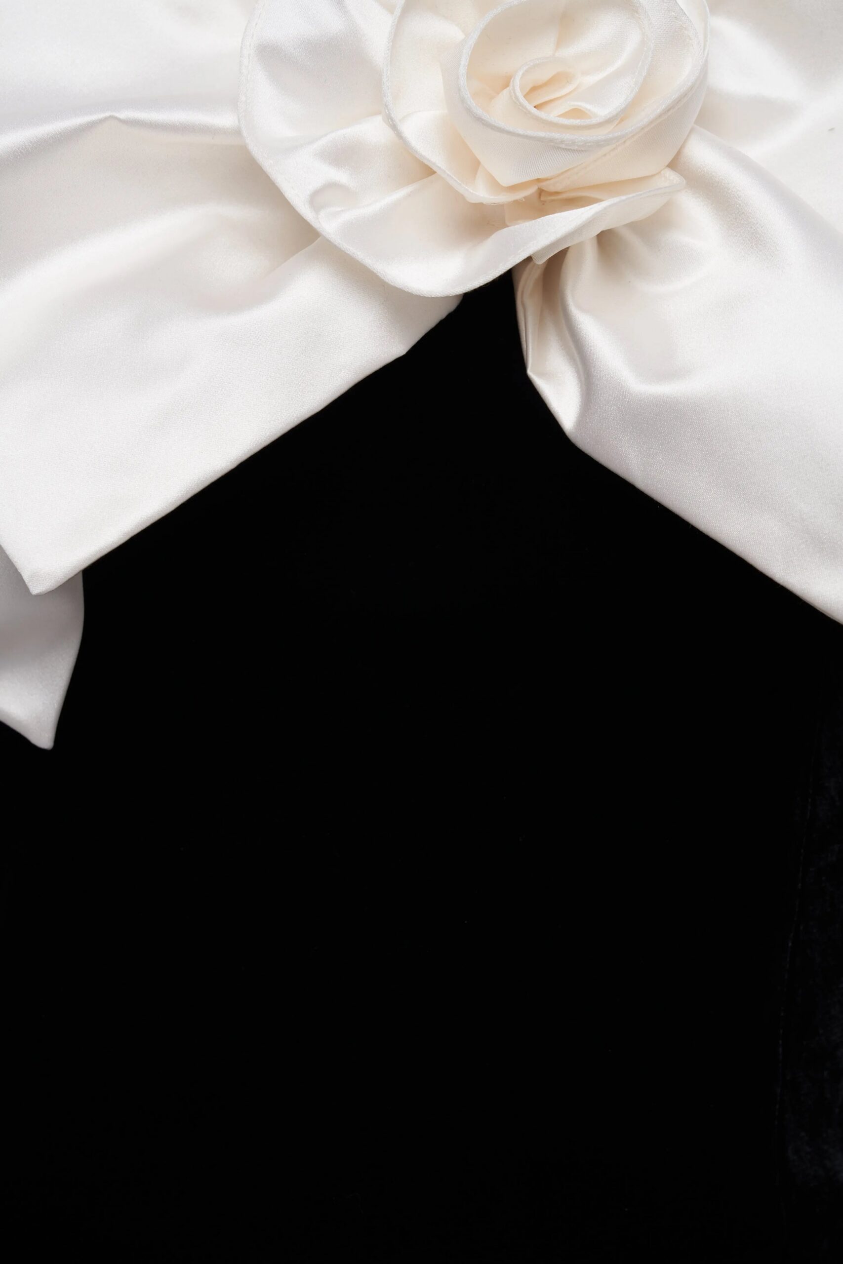 LARA VELVET OFF-SHOULDER MAXI DRESS WITH BOWTIE