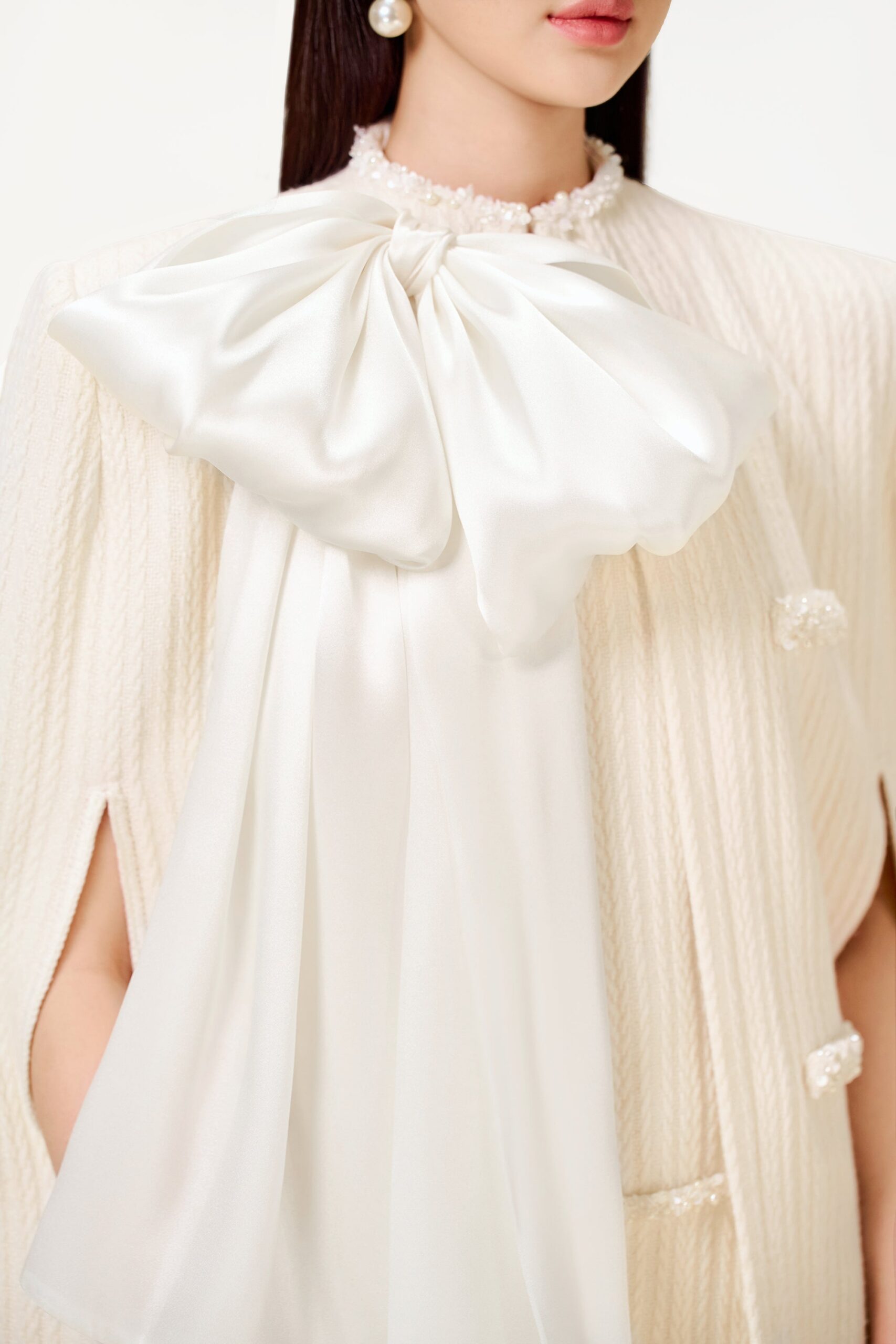 CRYSTAL BEADED KNIT CAPE FOR EVENING