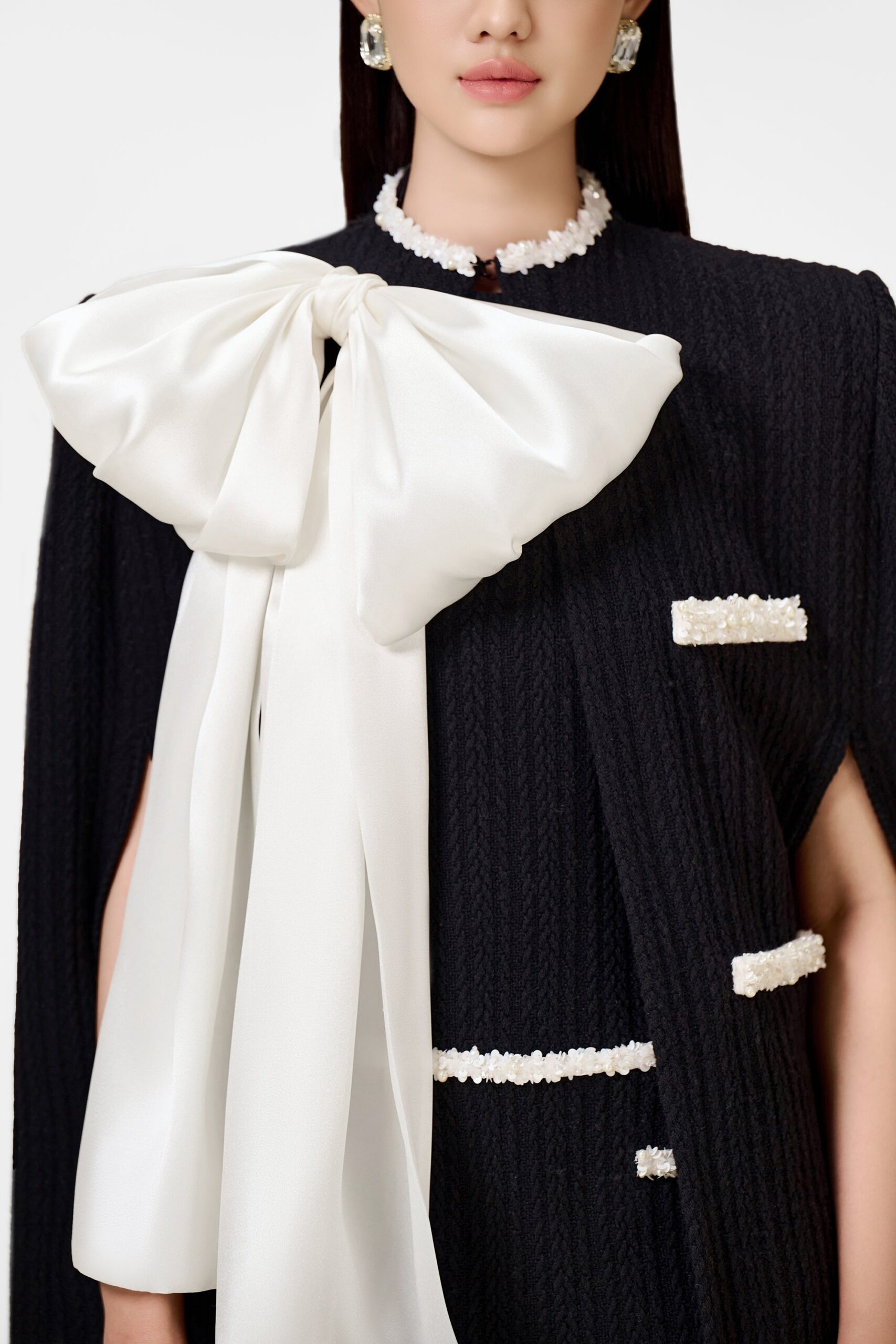 BLACK BEADED KNIT CAPE FOR EVENING