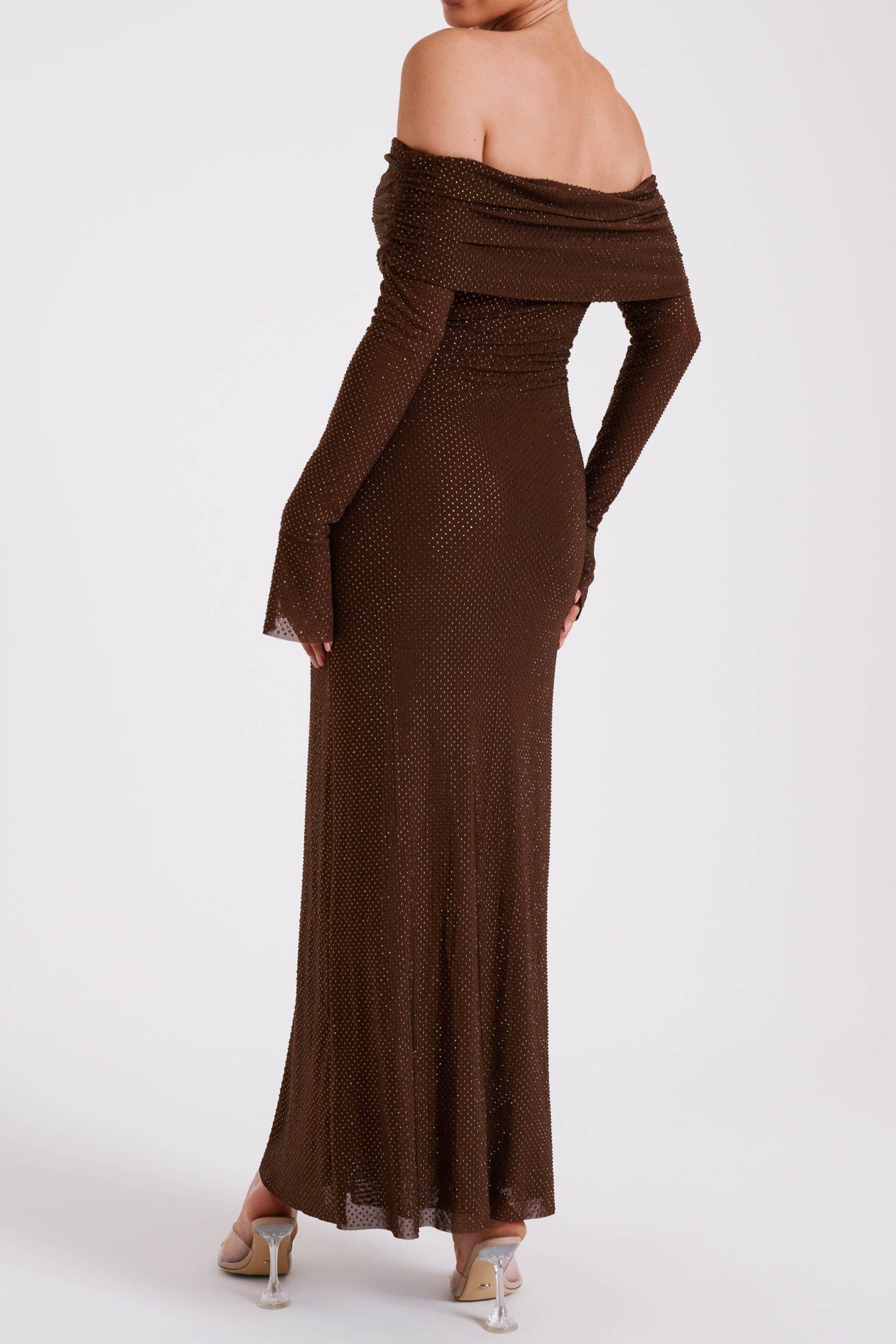 MESHKI_ECOM_LAMAISON_DROP0102_OCT23_DAY02_KATIE-S44_038 SHIMMERY OFF-SHOULDER SEQUIN MAXI DRESS FOR PARTIES