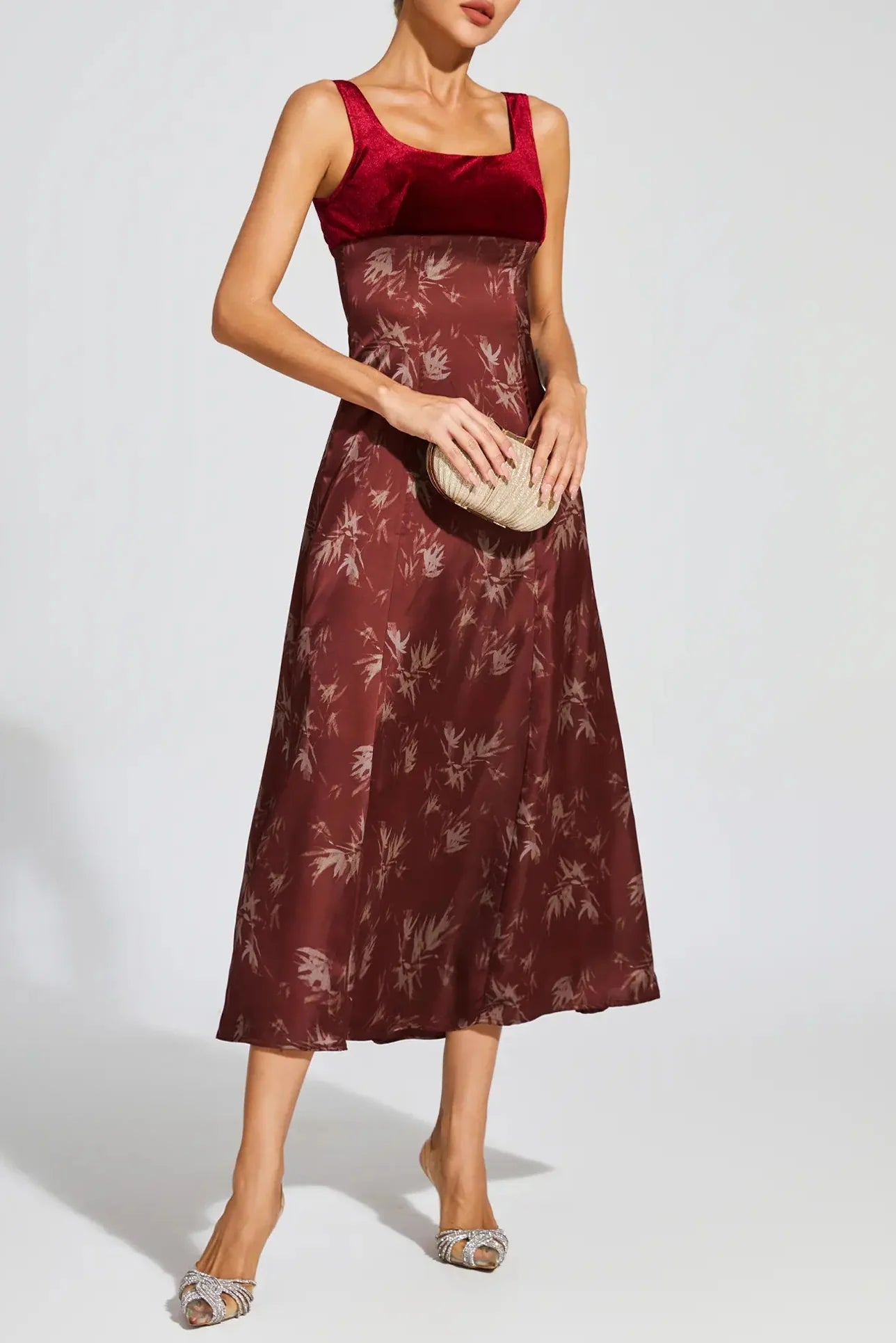 Mick-Modesty-_1 LUCY RETRO SQUARE NECK PRINT SUSPENDER MIDI DRESS BURGUNDY