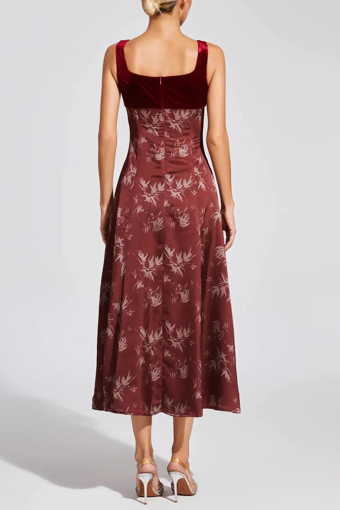 LUCY RETRO SQUARE NECK PRINT SUSPENDER MIDI DRESS BURGUNDY