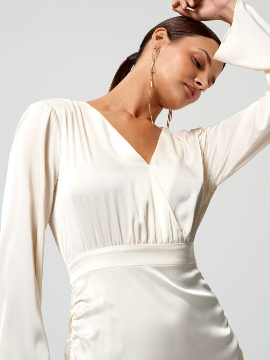 WHITE LONG SLEEVE MINI COCKTAIL DRESS