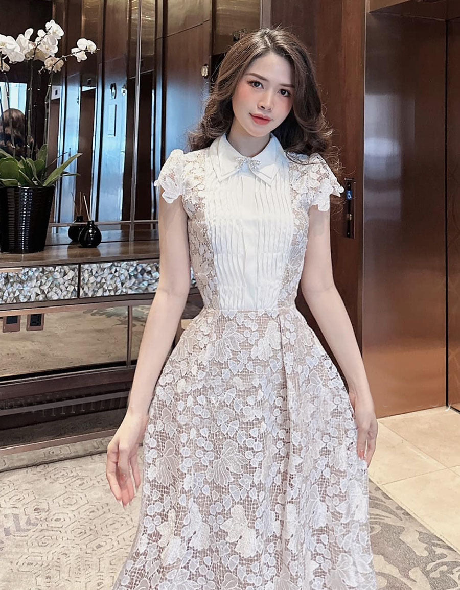 LEILA WHITE LACE MIDI DRESS WITH 3D FLOWER BOW