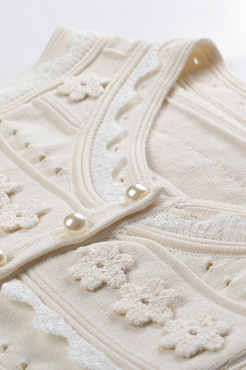 CROCHET ECRU TOP, ELEGANT SILHOUETTE FOR SUMMER OCCASIONS
