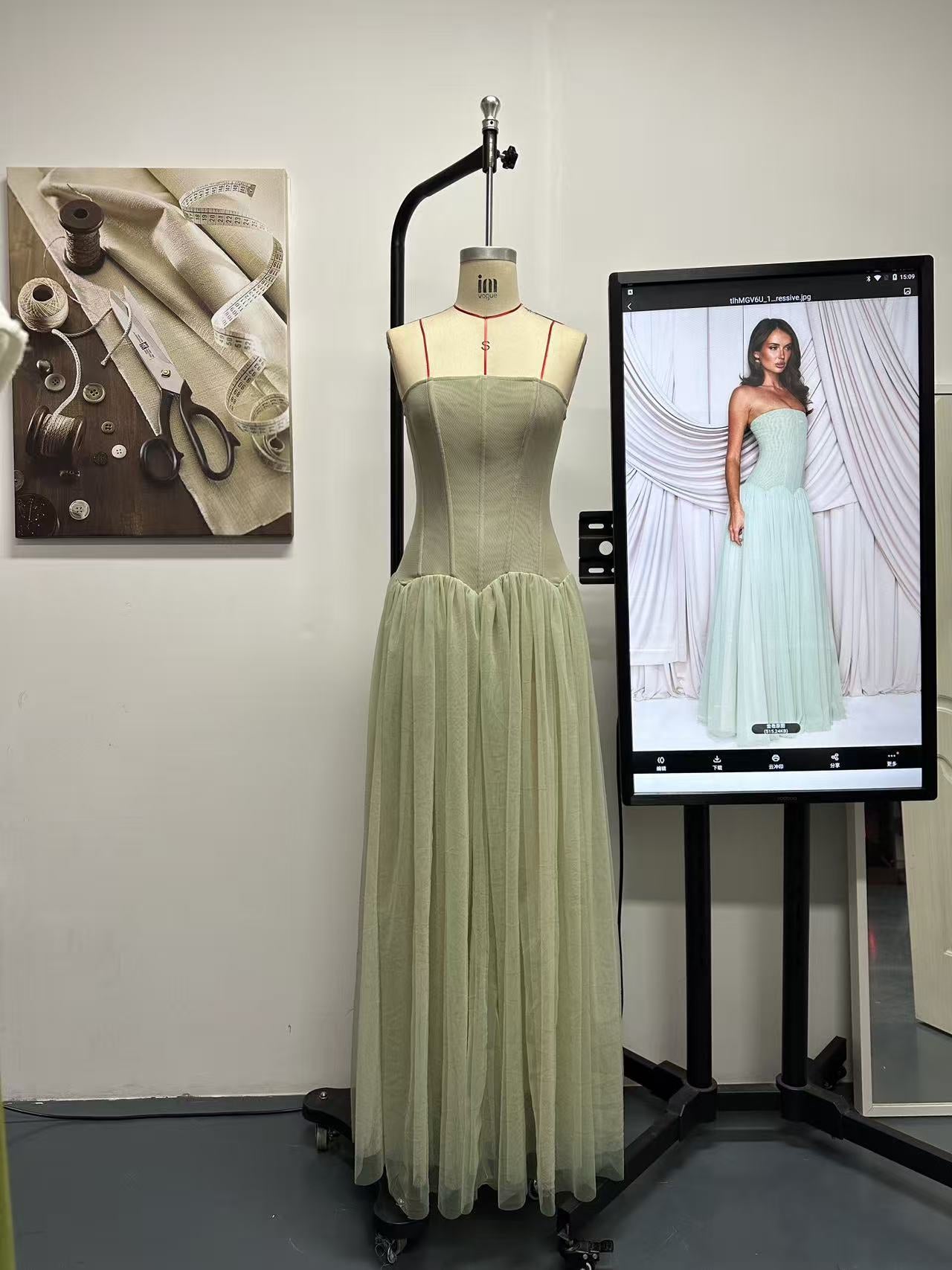 SABRINA GREEN TULLE STRAPLESS MAXI DRESS