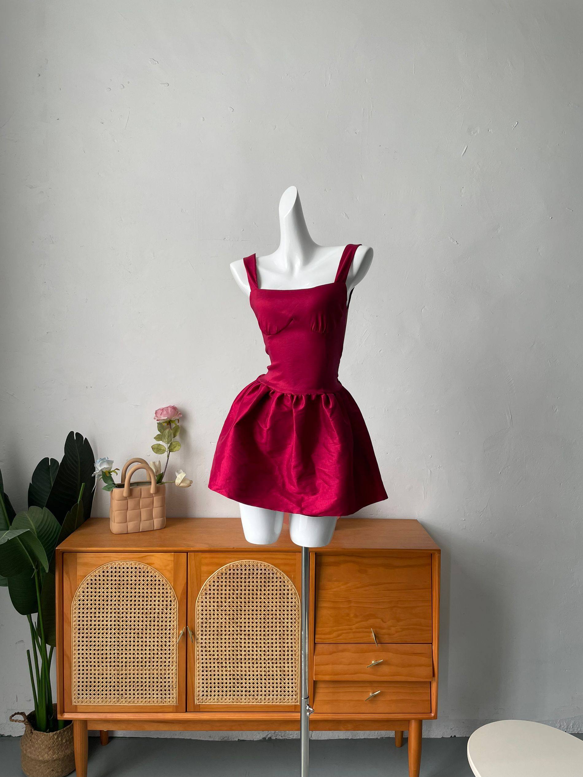 RED SLEEVELESS CAMI MINI DRESS FOR PARTY