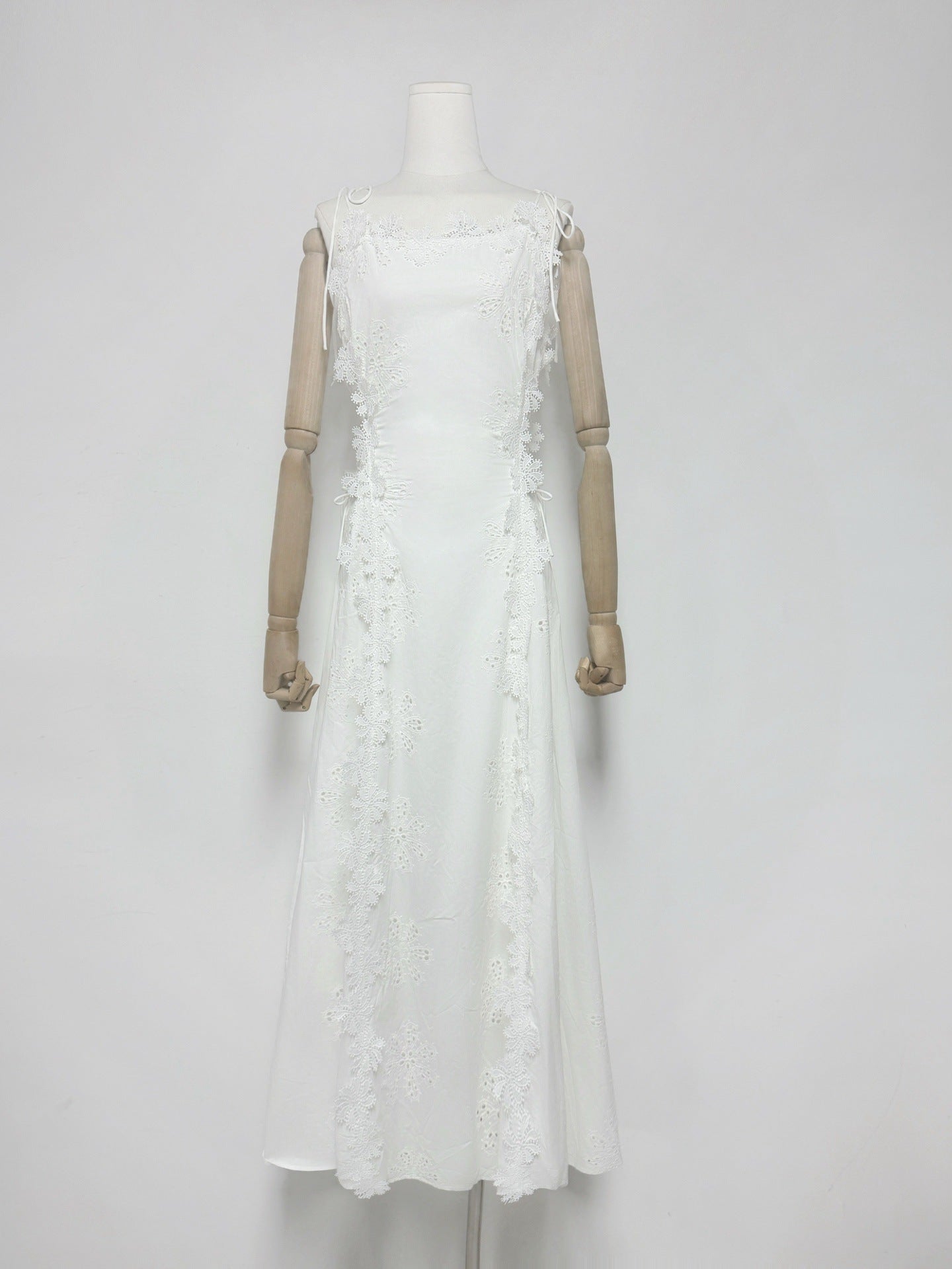 LACE MIDI DRESS: EMBROIDERED HOLLOW WHITE WEDDING