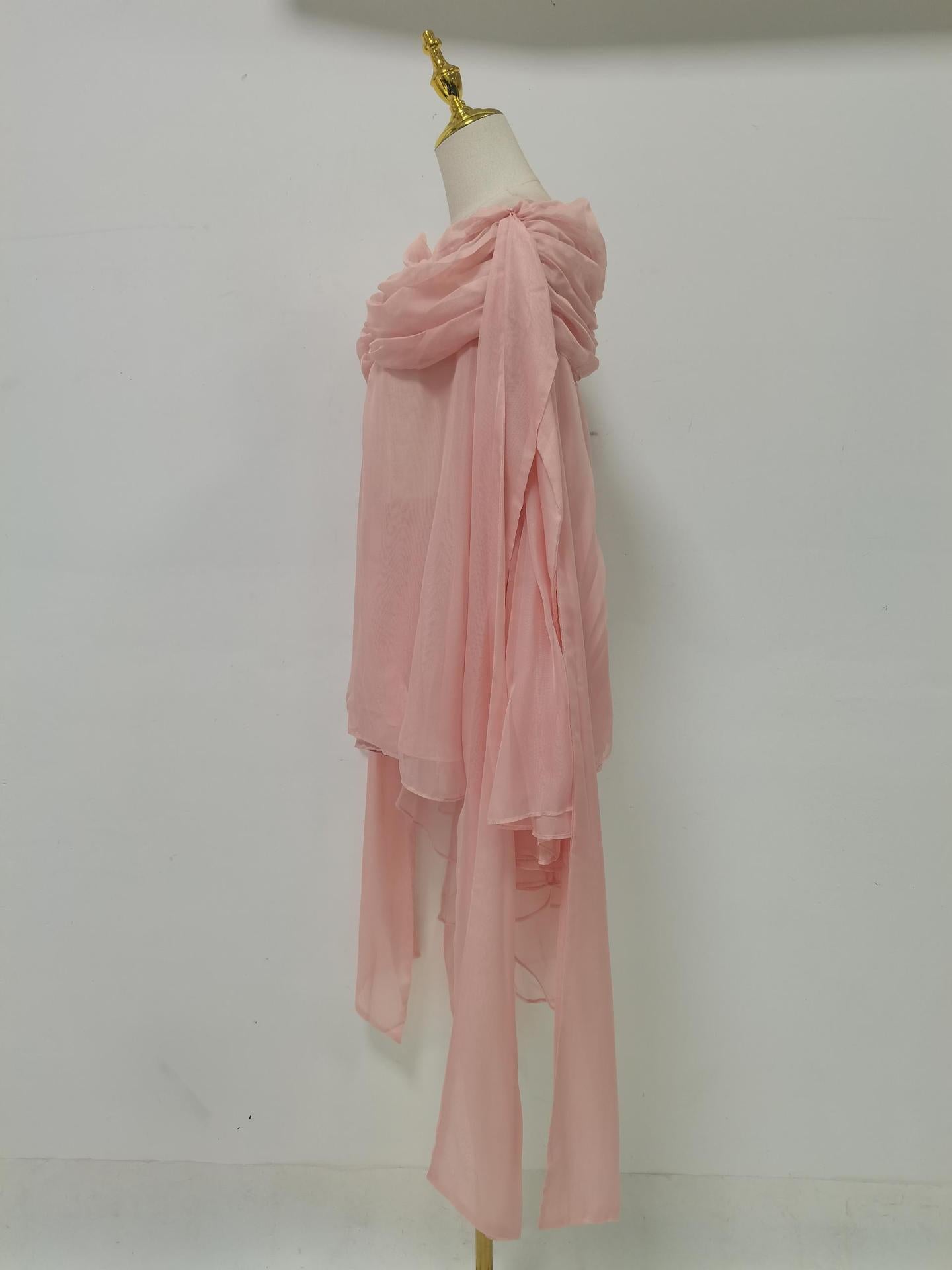 O1CN016nO22O2J5ydK4HGen__2211107039371-0-cib_f21d7243-b849-4482-aca8-143581d95585 PINK OFF-SHOULDER MINI DRESS & SHORTS SET