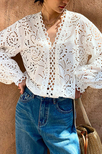 WHITE EYELET LACE BLOUSE BALLOON SLEEVES V-NECK