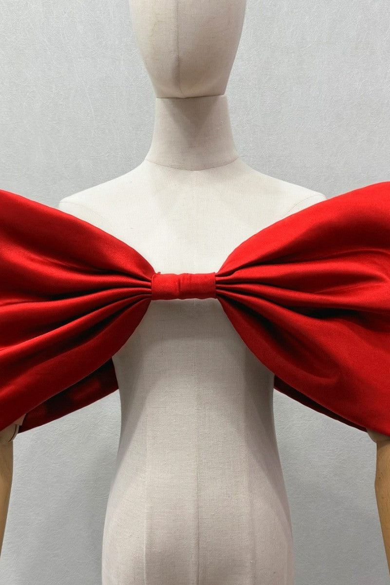 OVERSIZED SATIN WHITE BOW BRIDAL SHOULDER PIECE