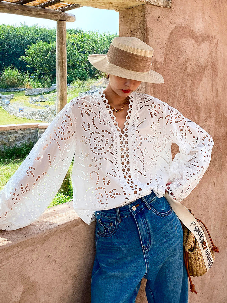 WHITE EYELET LACE BLOUSE BALLOON SLEEVES V-NECK