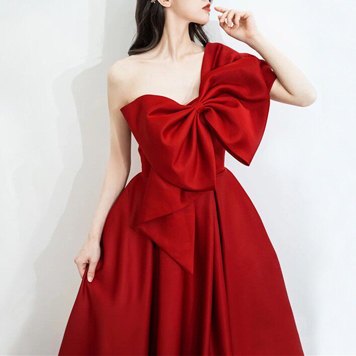 DOLORES OVERSIZED BOW STRAPLESS PINK MAXI DRESS