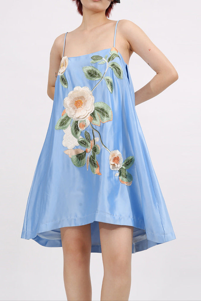 O1CN01ALntqv1JRV2NlrQgR__2210988231025-0-cib EDWINA EMBROIDERED MINI DRESS – BLUE FLORAL COCKTAIL