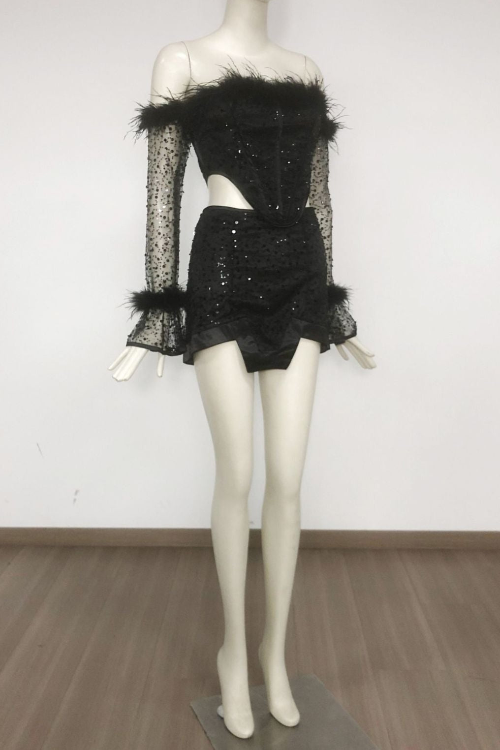 BLACK OFF-SHOULDER MESH SKIRT SET