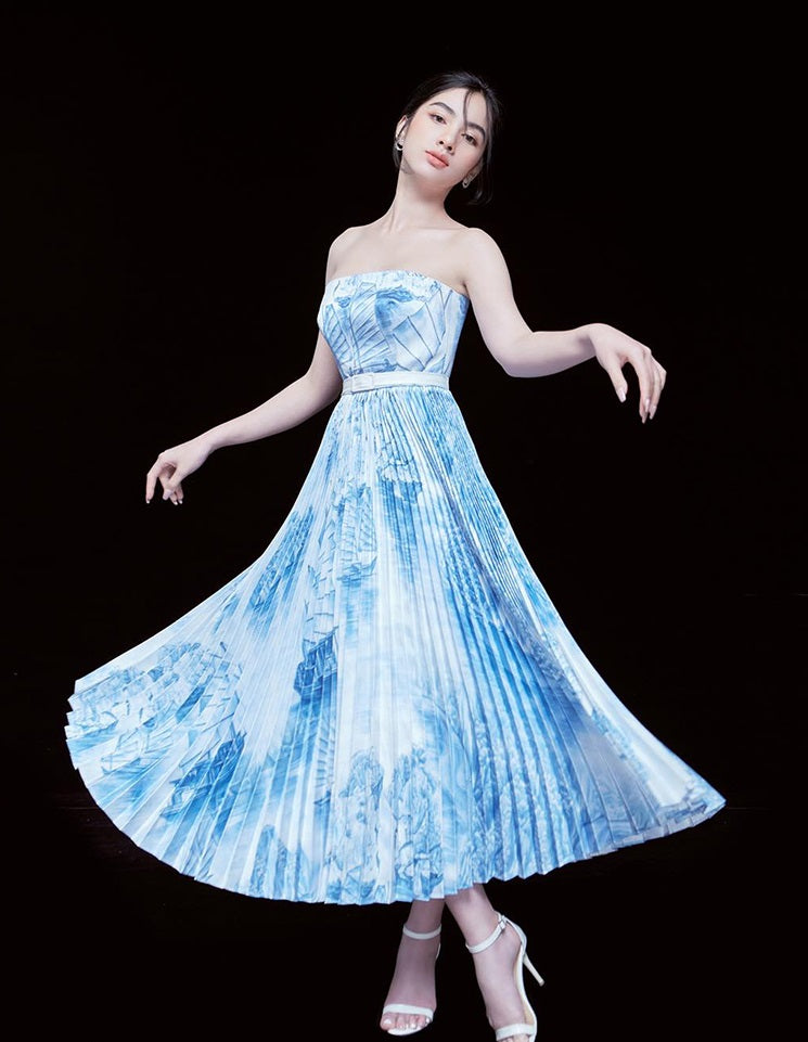 TAFFETA PLEATED DROP SHOULDER MIDI DRESS IN BLUE