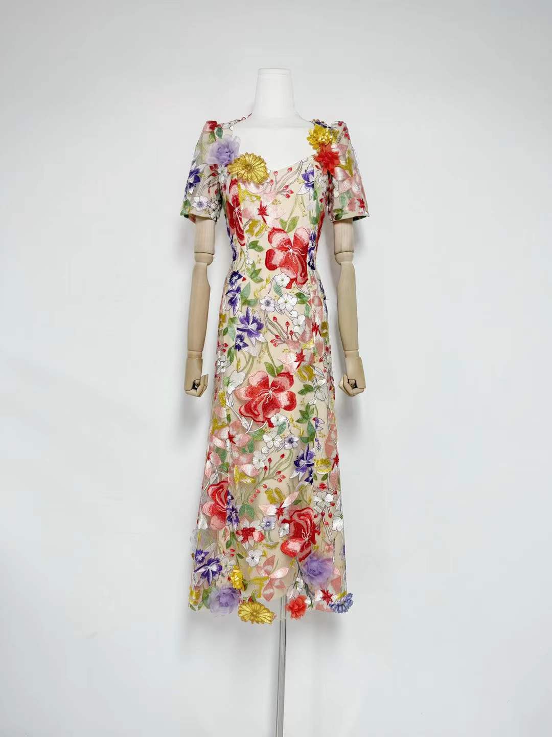 TRISTA MULTICOLOR SQUARE NECK BACKLESS FISHTAIL MAXI DRESS