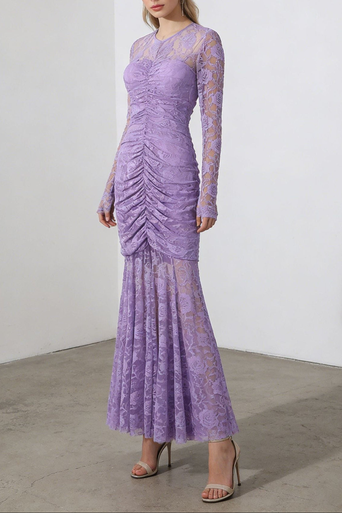 PENNY LACE RUCHED BODYCON MAXI DRESS IN PURPLE