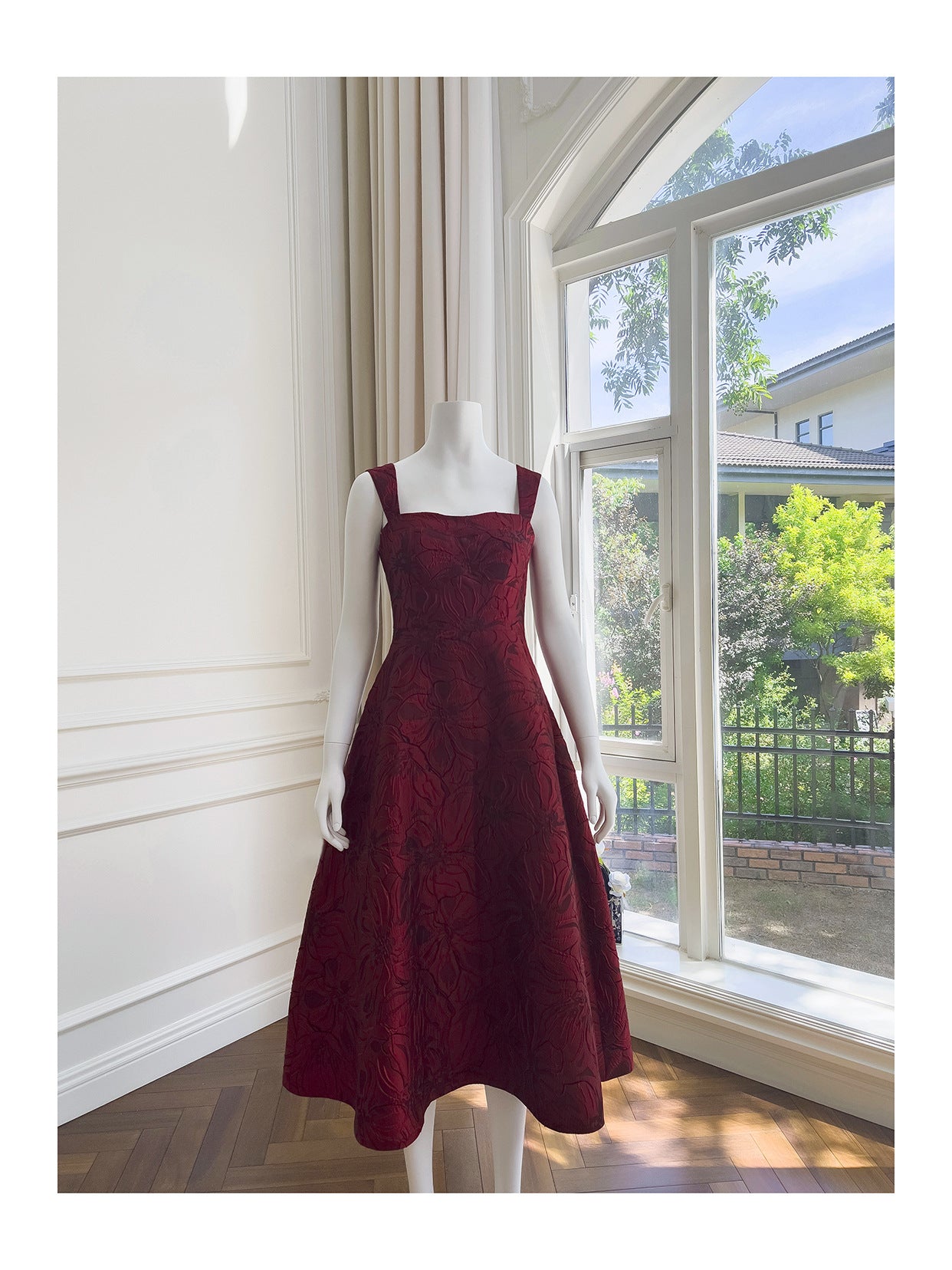 BURGUNDY JACQUARD CAMI MIDI DRESS FOR EVENTS