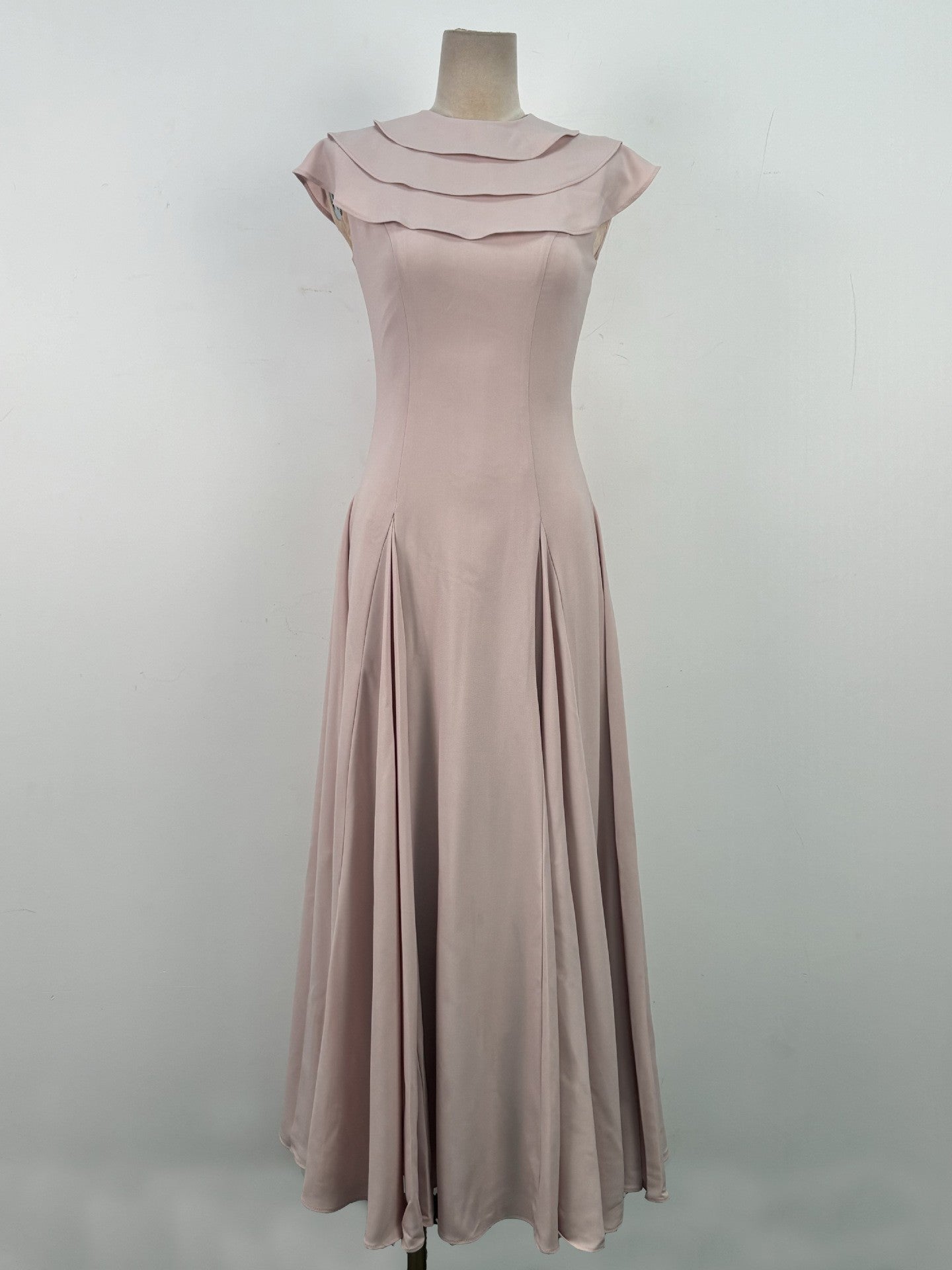 A-LINE JEWEL NECK VISCOSE MAXI DRESS IN BEIGE